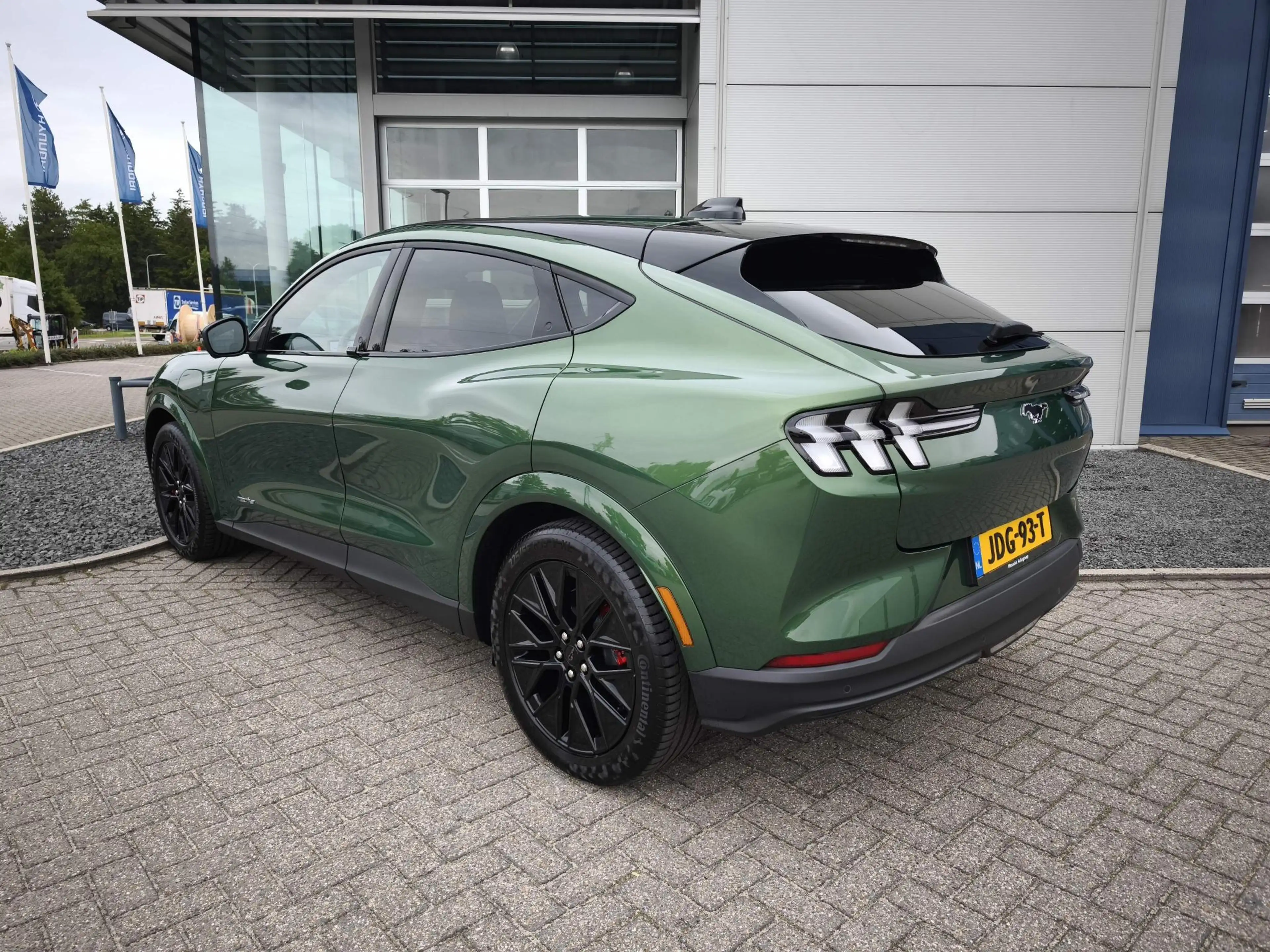 Ford Mustang Mach-E Extended Premium RWD 88 kWh 610km WLTP | 360 Camer — photo 3