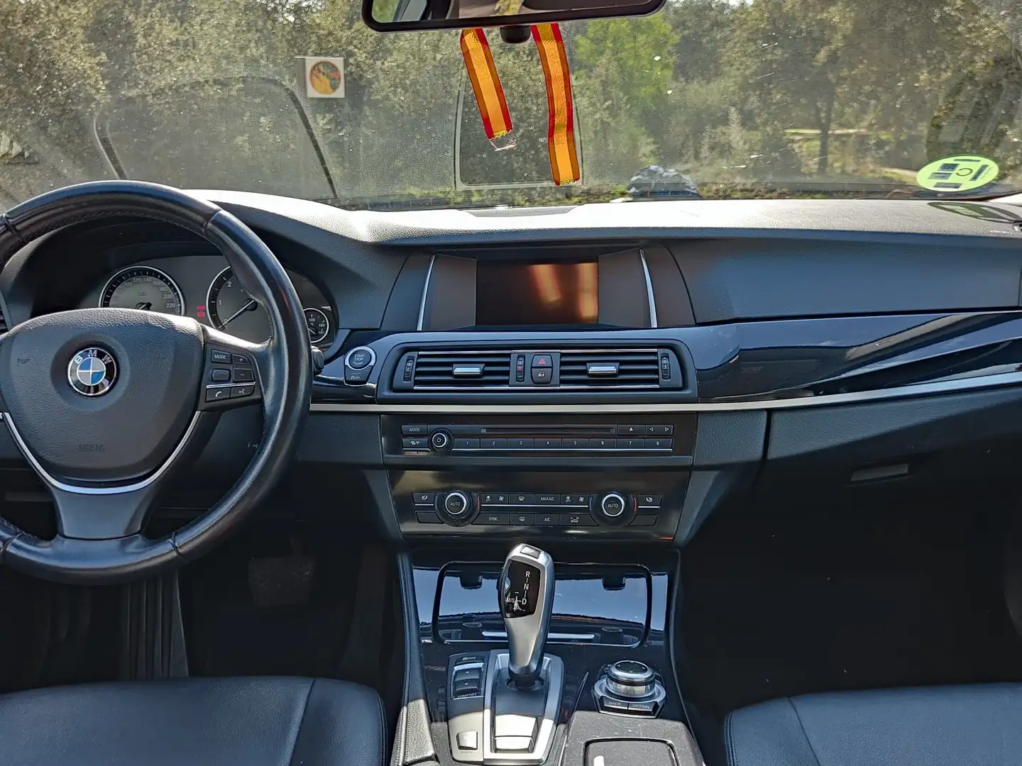 BMW 525 525dA Touring Negro - 2