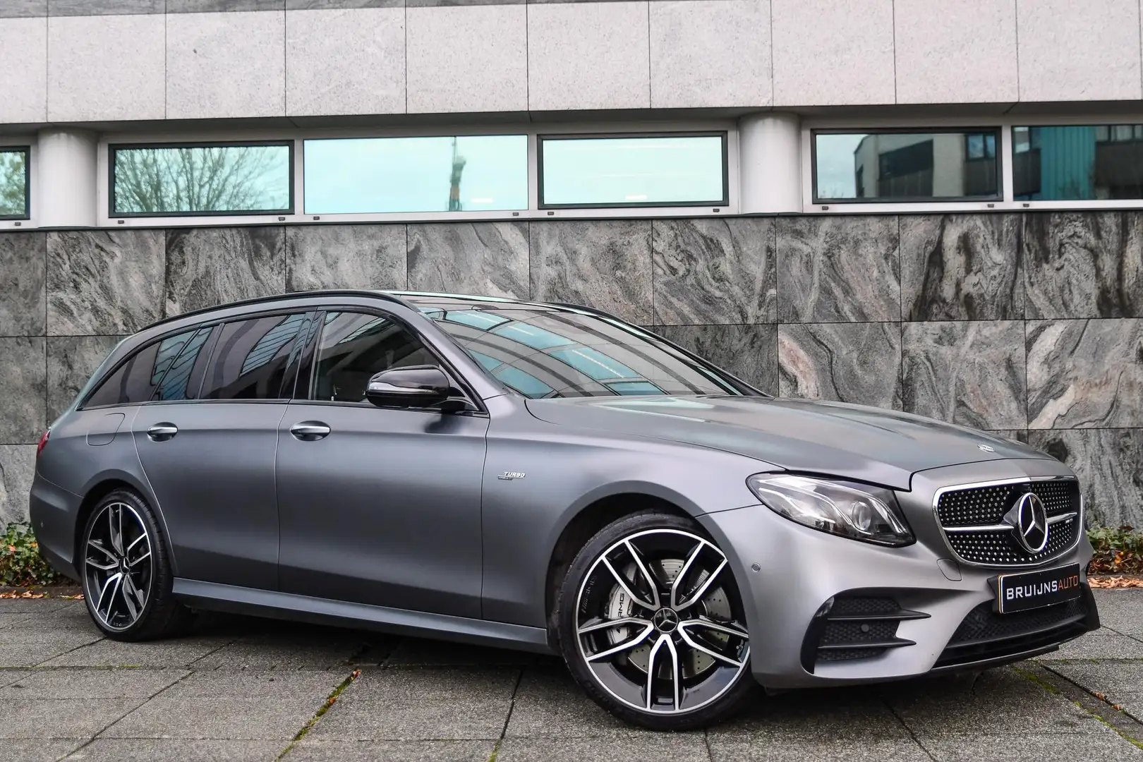 Mercedes-Benz E 53 AMG Estate 4MATIC Premium Plus Grijs - 2