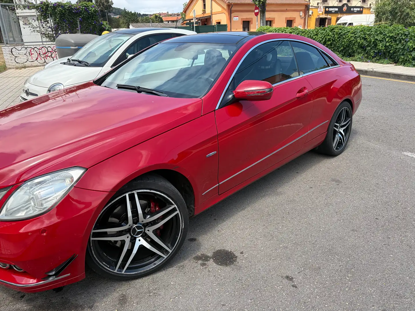 Mercedes-Benz E 350 E Coupé 350CDI BE Aut. Rojo - 1