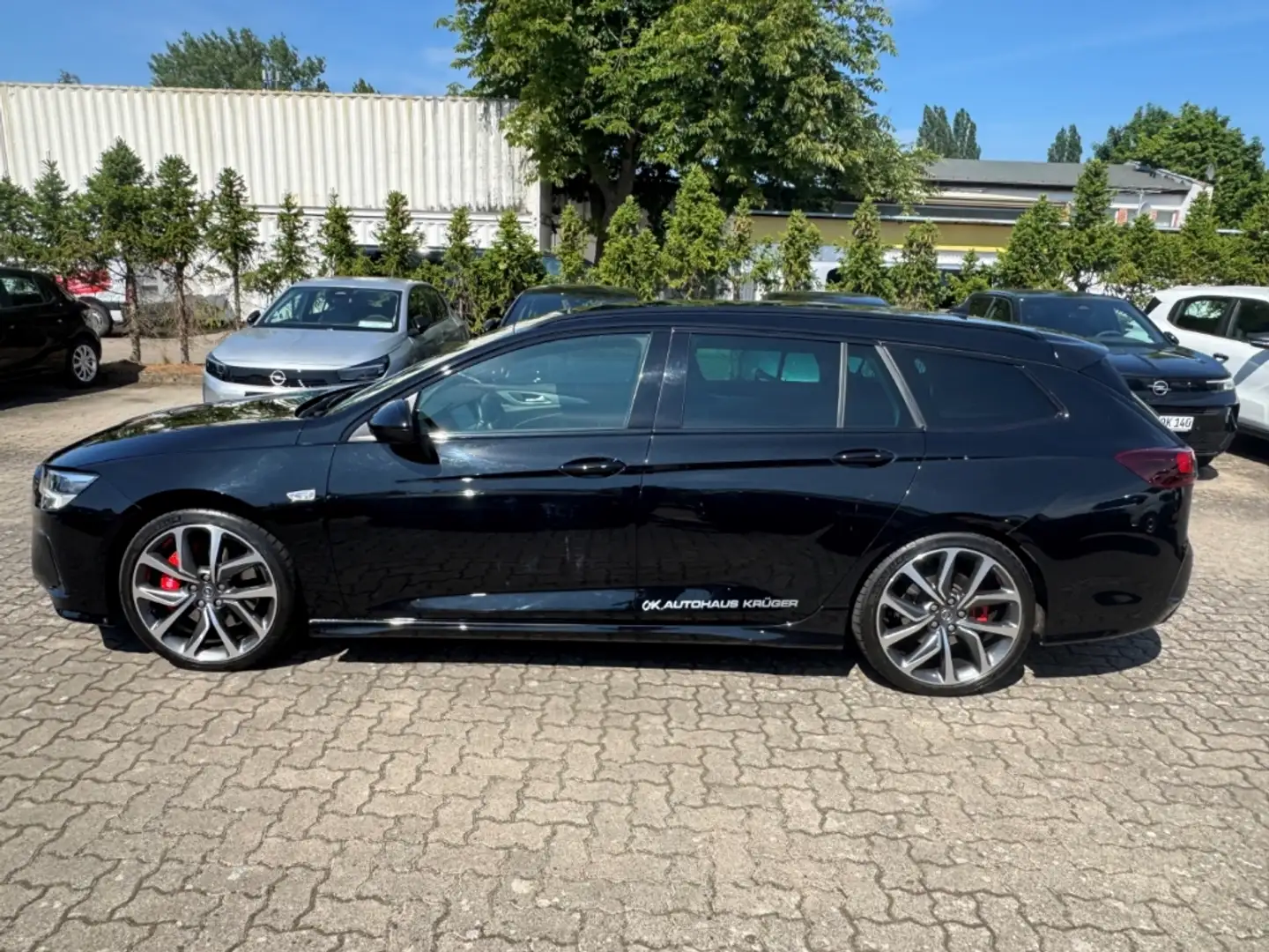 Opel Insignia B Sports Tourer GSi 4x4 2.0 SHT sehr guter Zustand Schwarz - 2