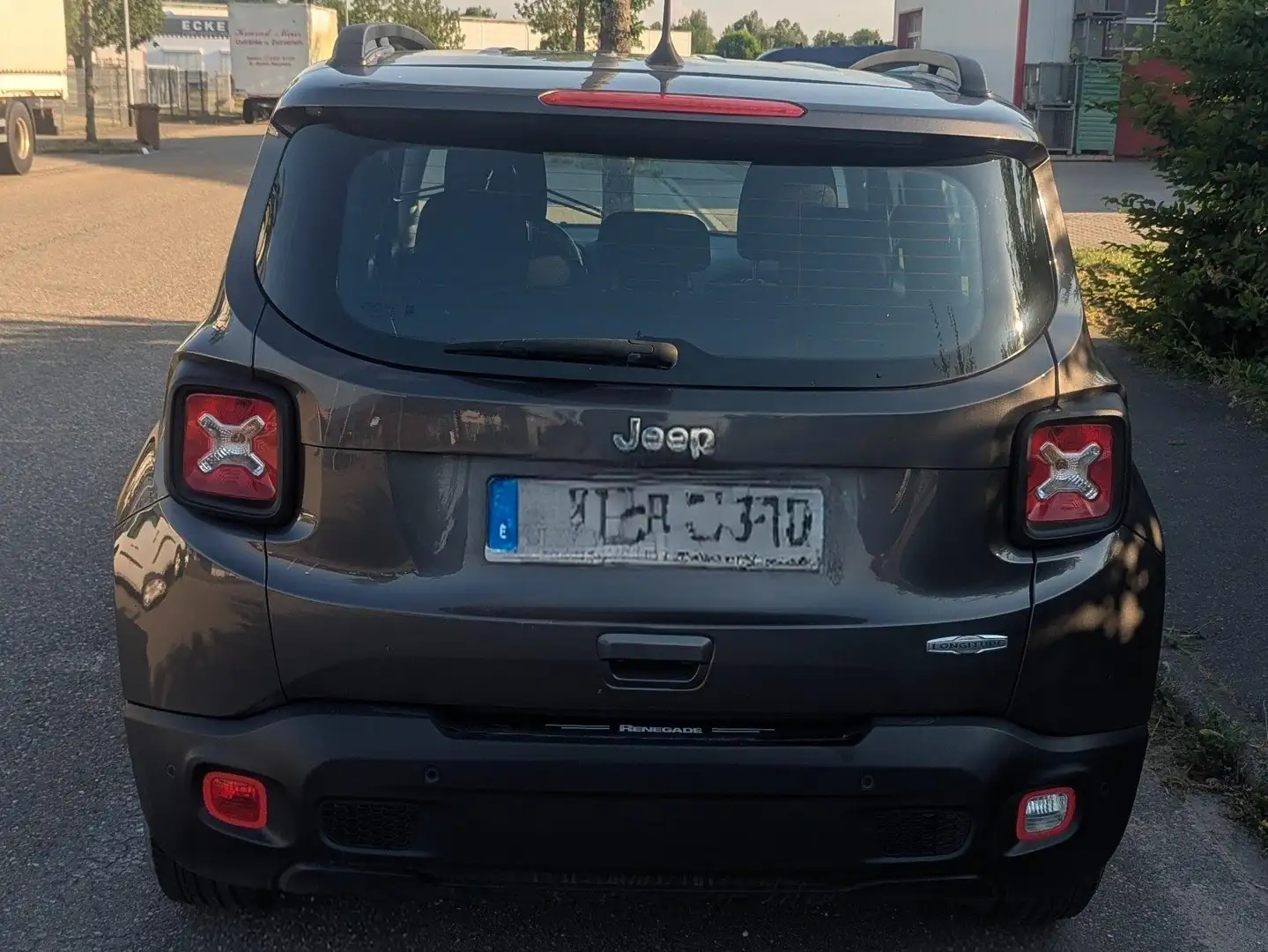 Jeep Renegade Renegade 1.0 T-GDI Longitude Grau - 1