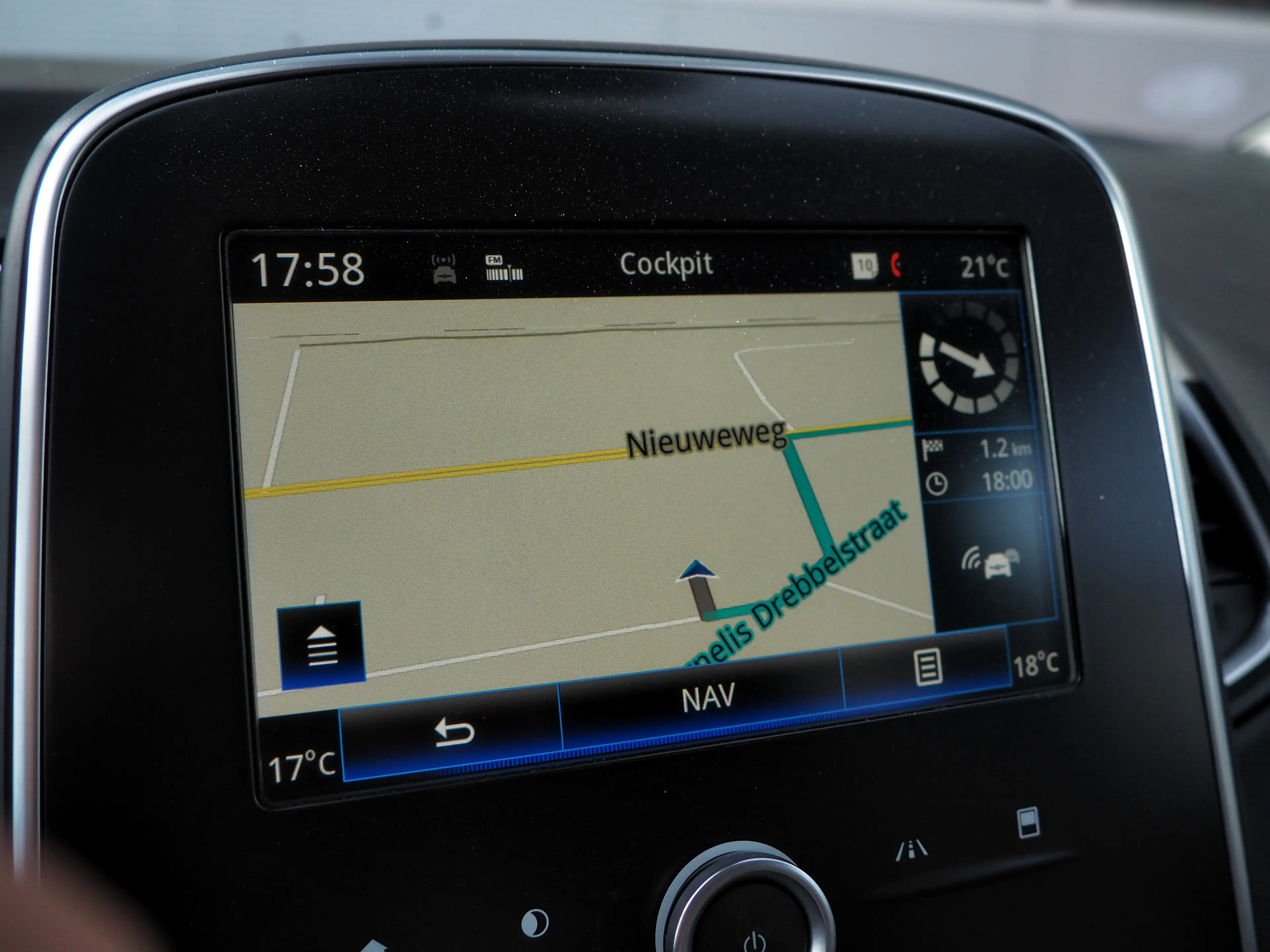 Renault Scenic 1.2 TCe Zen CLIMA CRUISE NAVI TREKH. LM VELGEN — photo 13