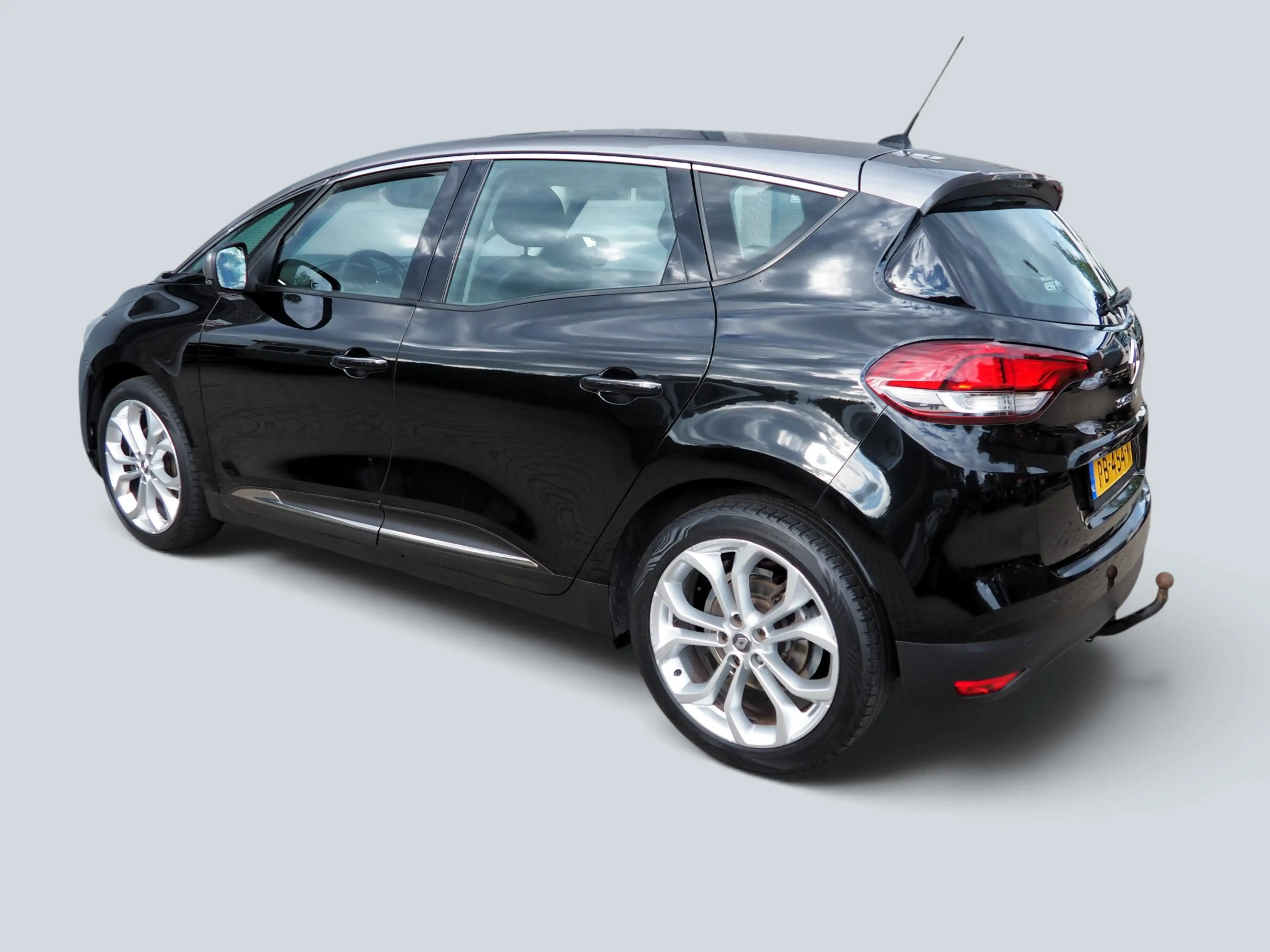 Renault Scenic 1.2 TCe Zen CLIMA CRUISE NAVI TREKH. LM VELGEN — photo 4