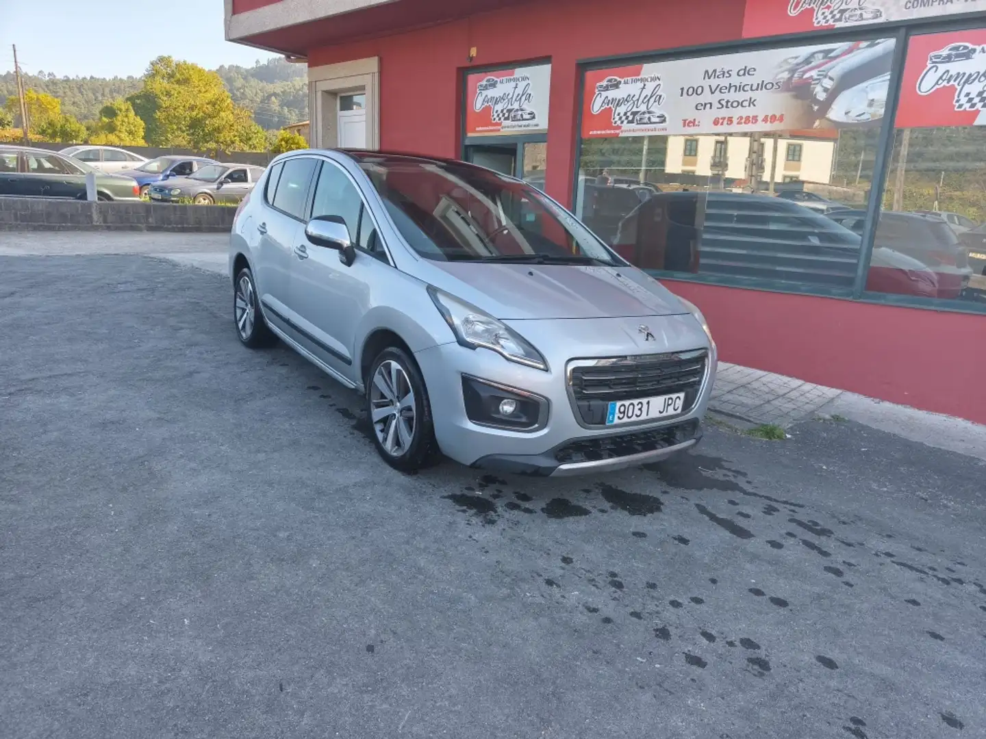 Peugeot 3008 1.2 PureTech S&S Access 130 Gris - 1