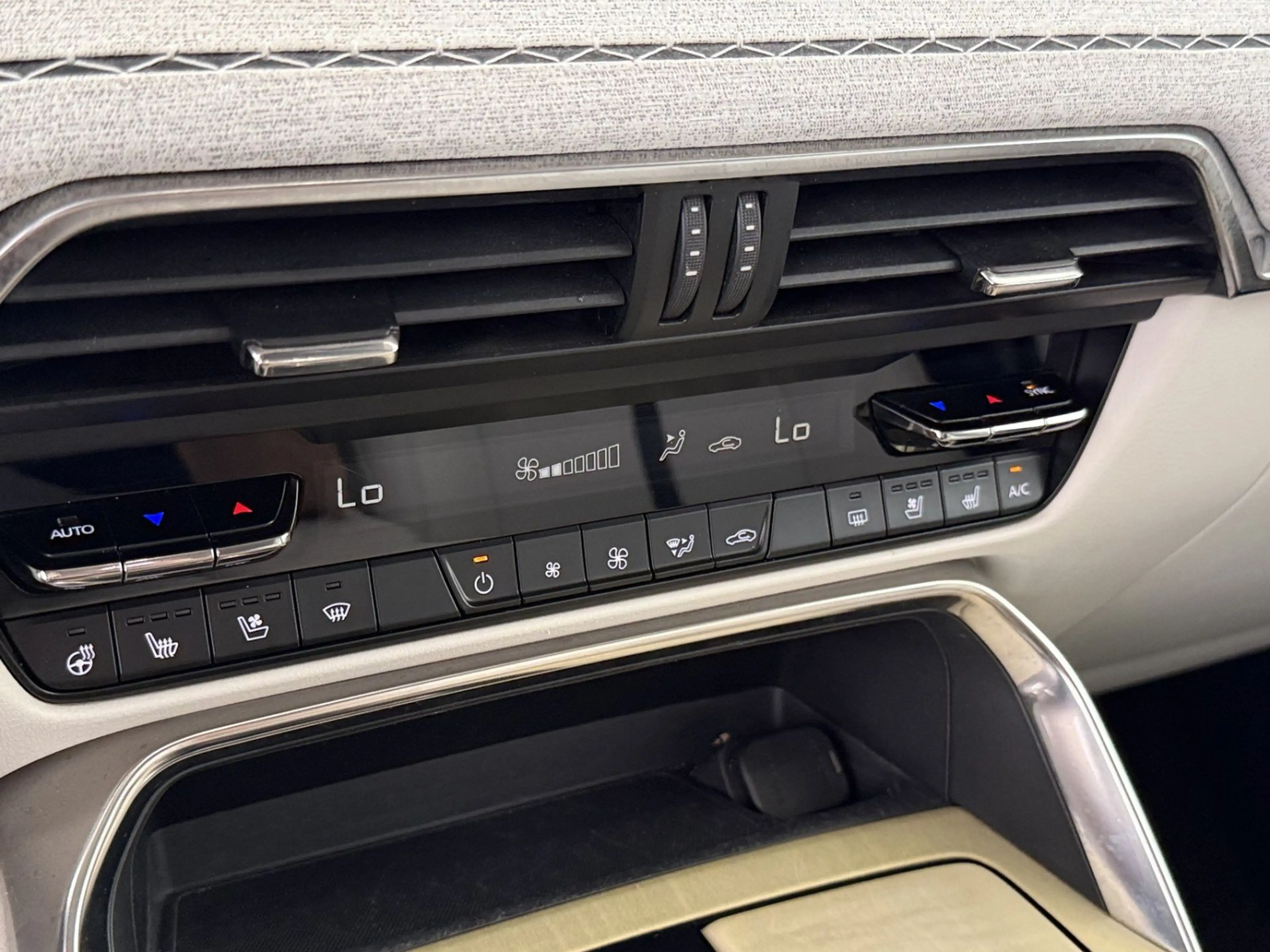Mazda CX-60 2.5 e-SKYACTIV-PHEV AWD Aut LED HEAD-UP — photo 20