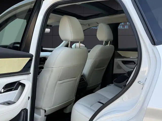 Mazda CX-60 view 12