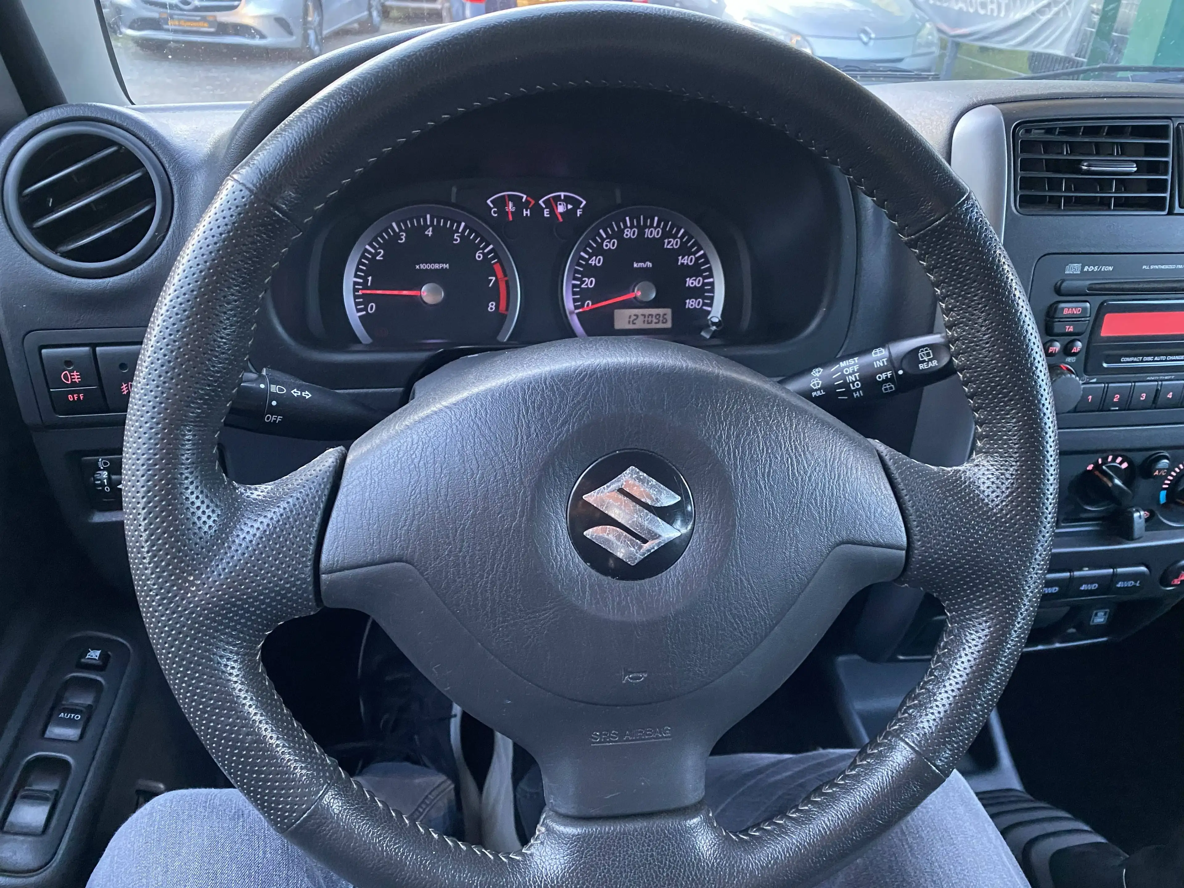 Suzuki Jimny Jimny Style Allrad 4WD — photo 15