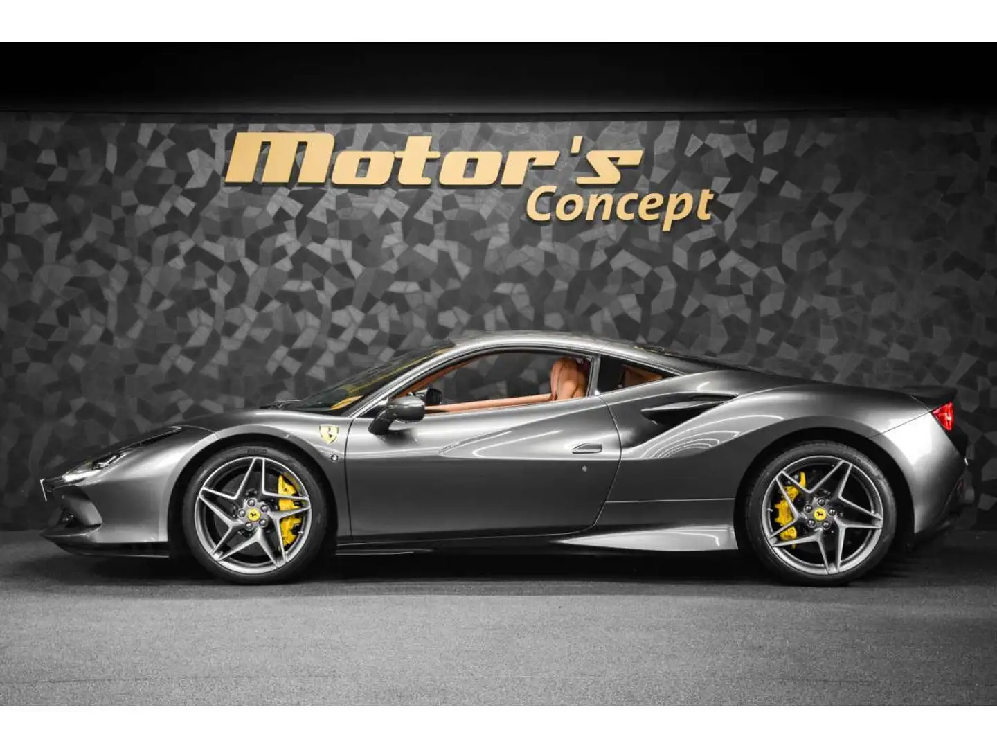 Ferrari F8 Tributo V8 - GRIGIO SILVERSTONE 740 Grijs - 2
