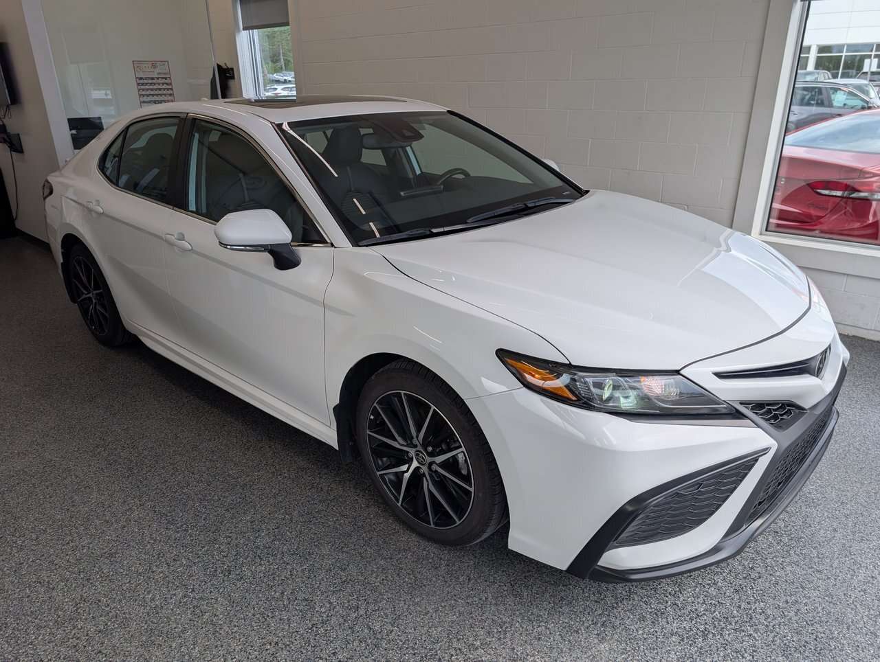 2023 Toyota Camry SE AWD,