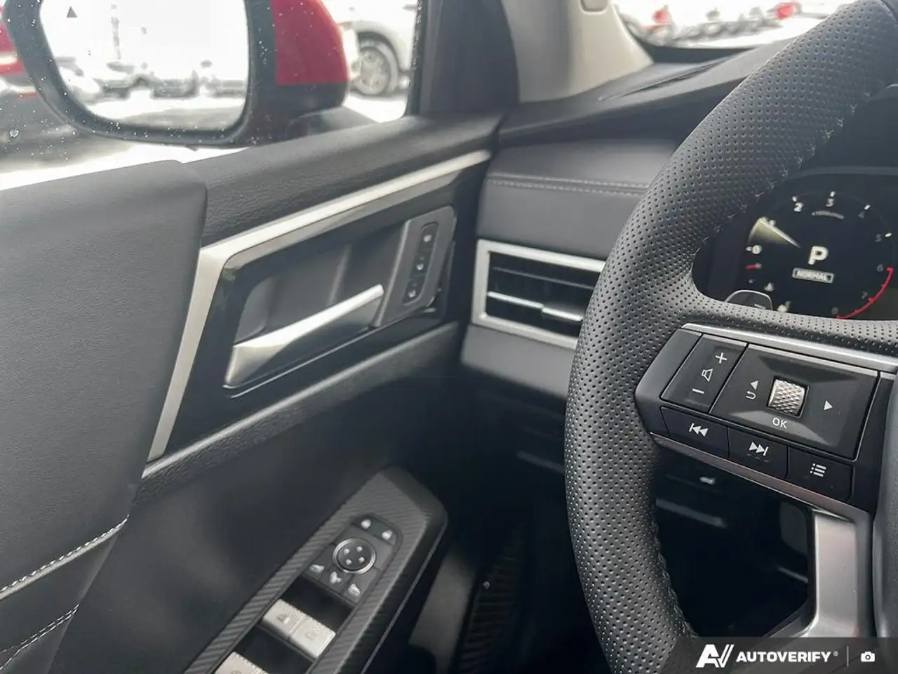 Mitsubishi Outlander снимка Mitsubishi Outlander