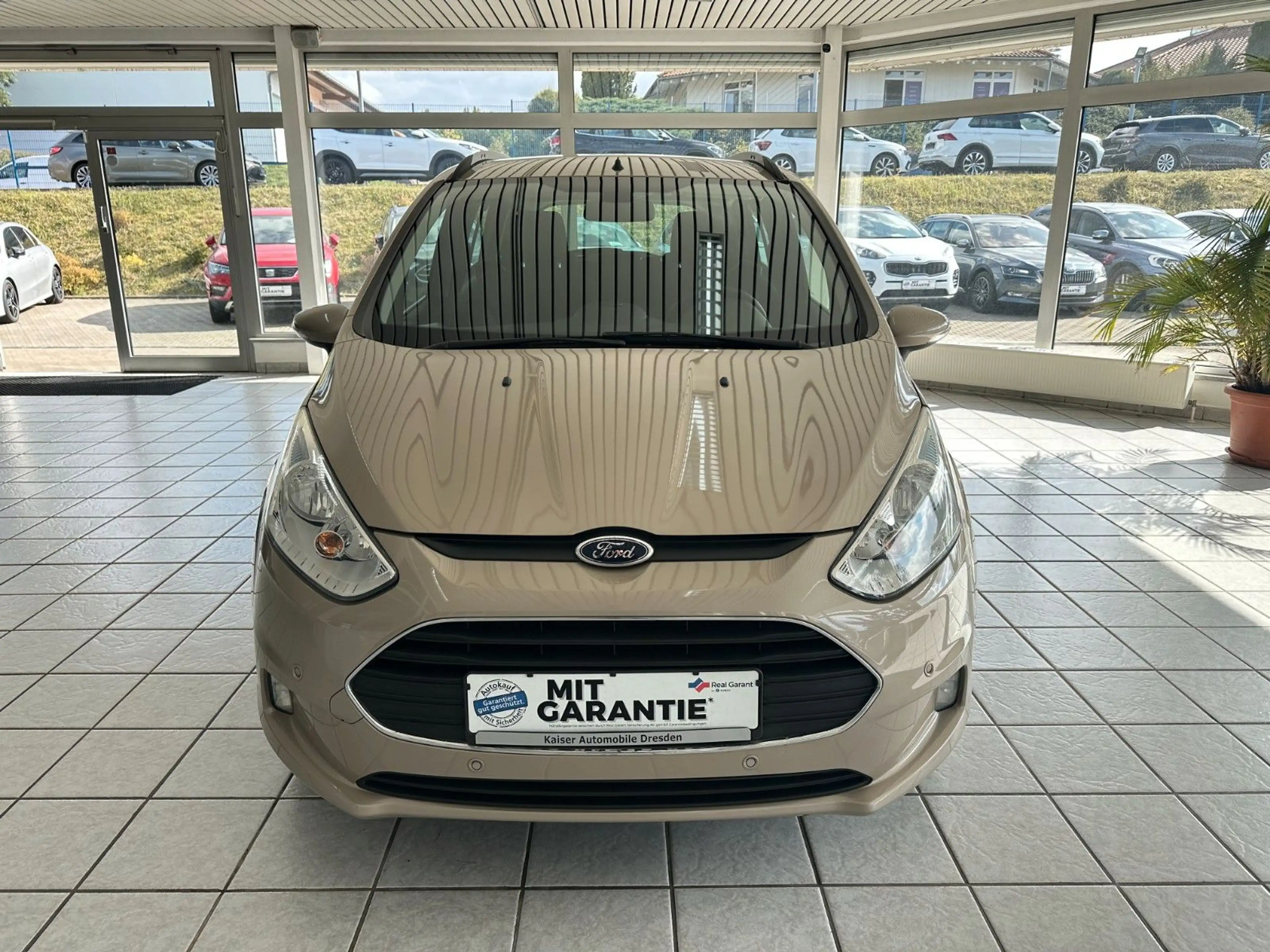 Ford B-Max B-MAX Sync Edition*SHZ*PDC*Zahnriemen-Neu* — photo 2