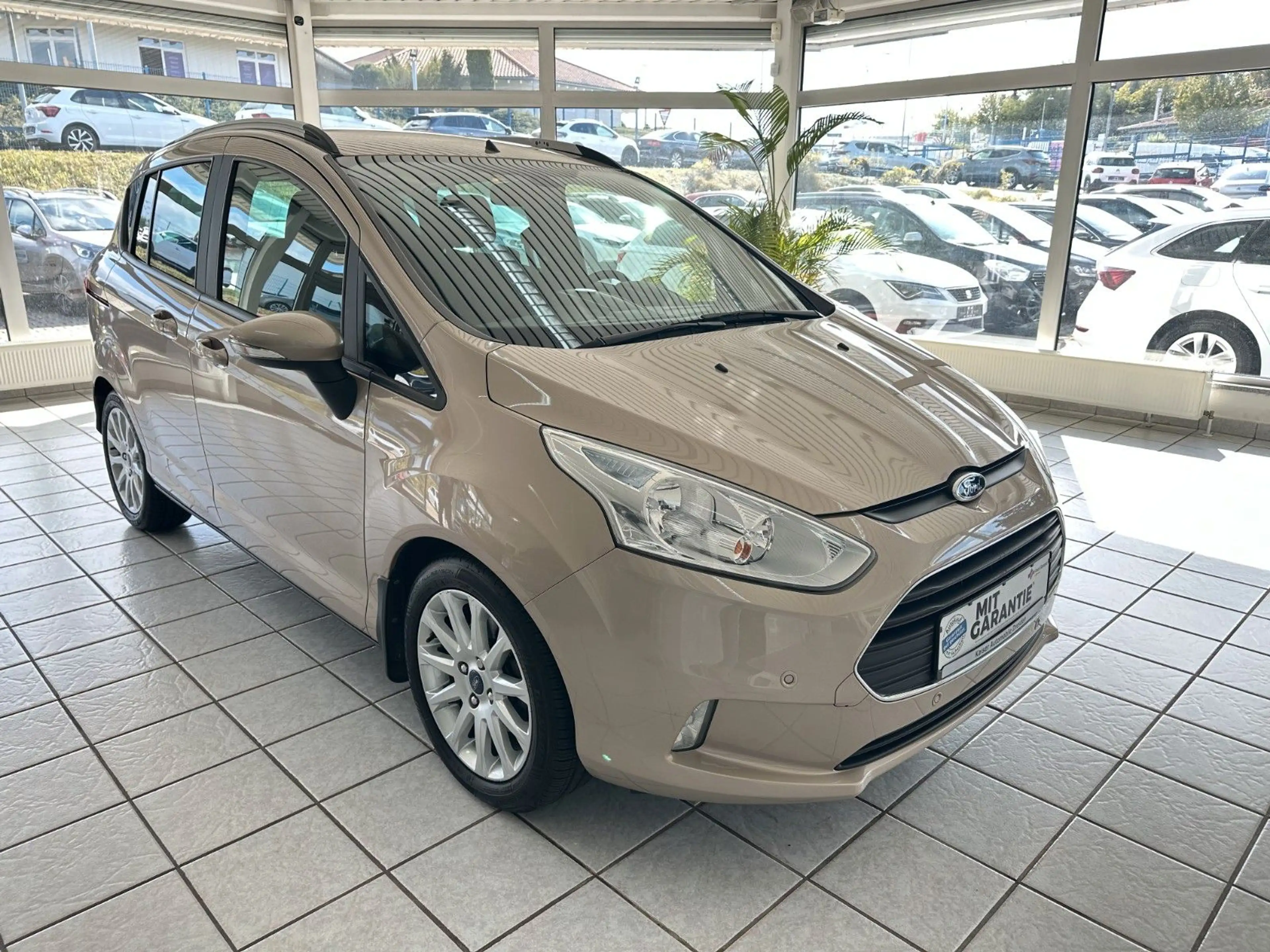 Ford B-Max B-MAX Sync Edition*SHZ*PDC*Zahnriemen-Neu* — photo 3