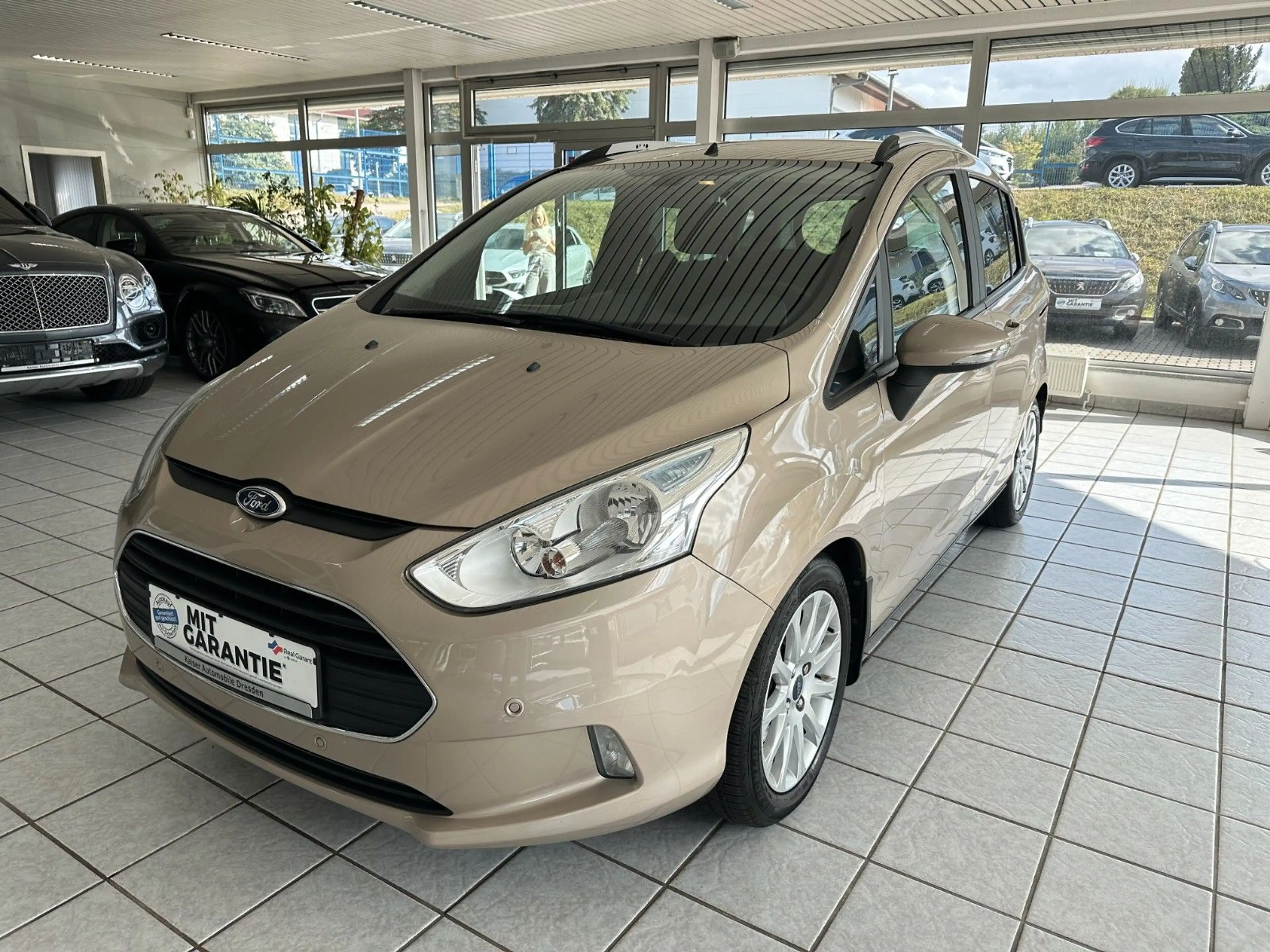 Ford B-Max B-MAX Sync Edition*SHZ*PDC*Zahnriemen-Neu*