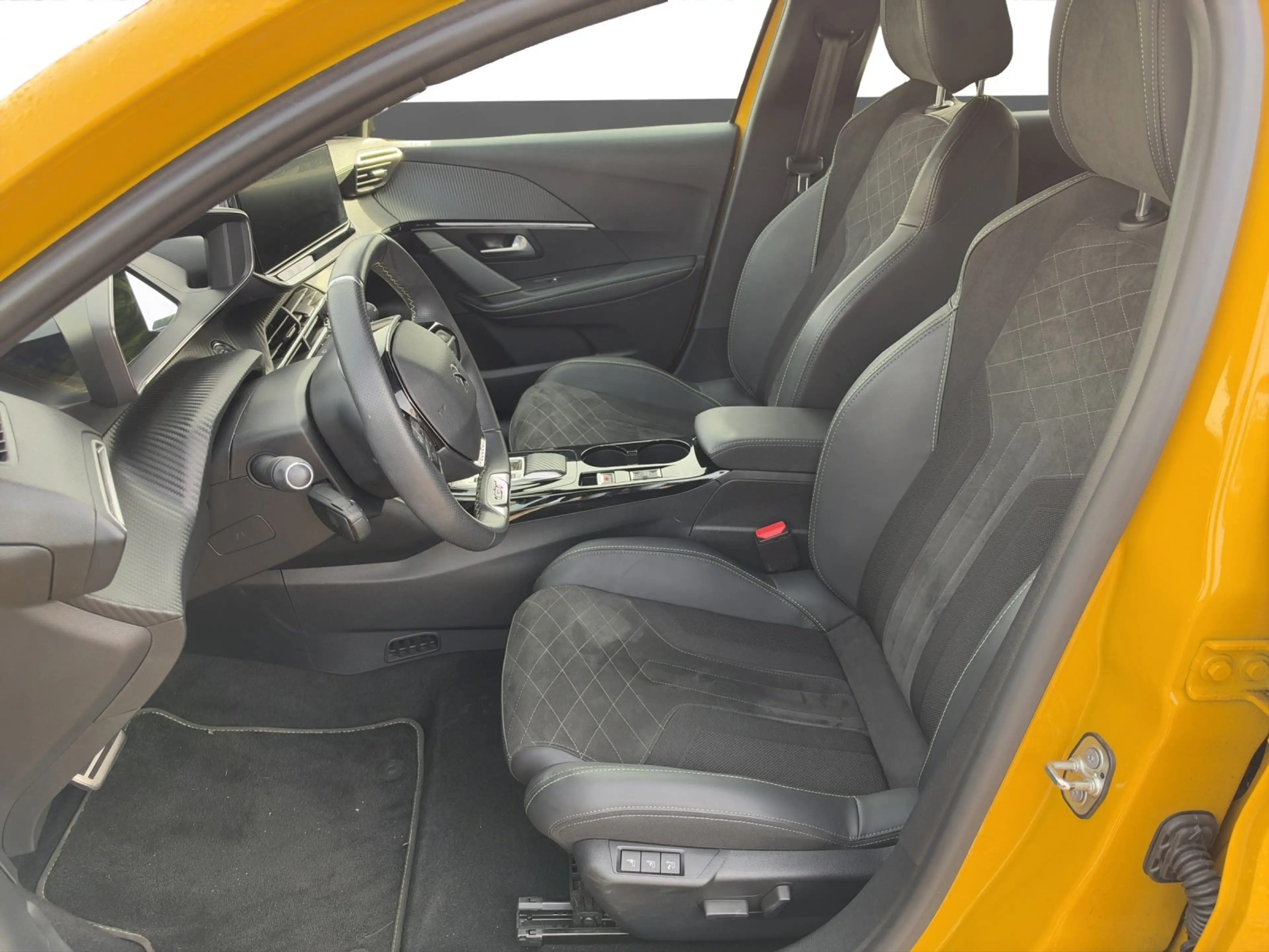 Peugeot e-208 208 e- GT 136 50kWh Navi+SHZ+LED+RFK+Carplay+LM — photo 11