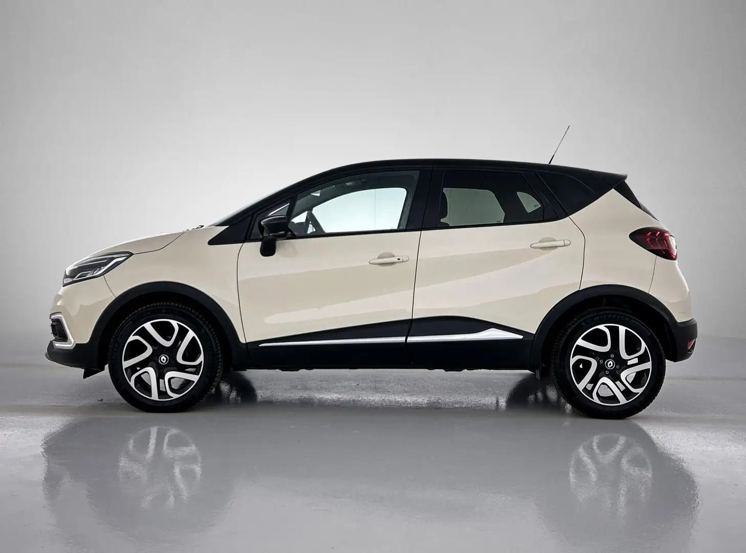 Renault Captur TCe 90 Intens | Navigatie | Achteruitrijcamera | P Wit - 2