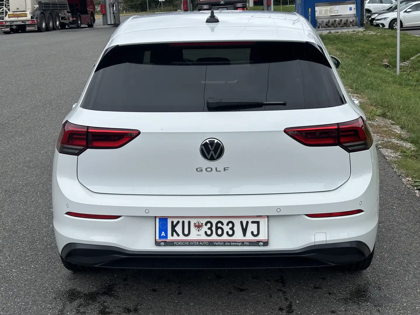 Volkswagen Golf Life 1,0 TSI - TOP - 2