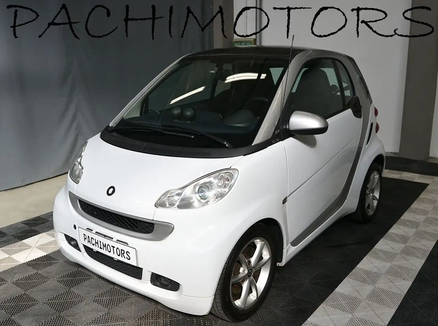smart forTwo Fortwo 1.0 mhd Pulse 71cv FL "Tagliandi" Bianco - 1