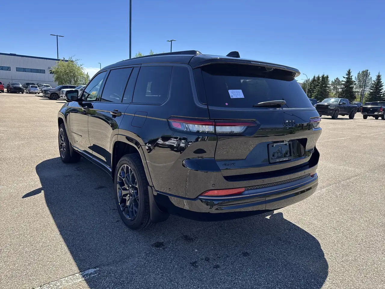 Jeep Grand Cherokee снимка Jeep Grand Cherokee