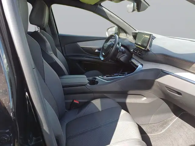 Peugeot 5008 view 11
