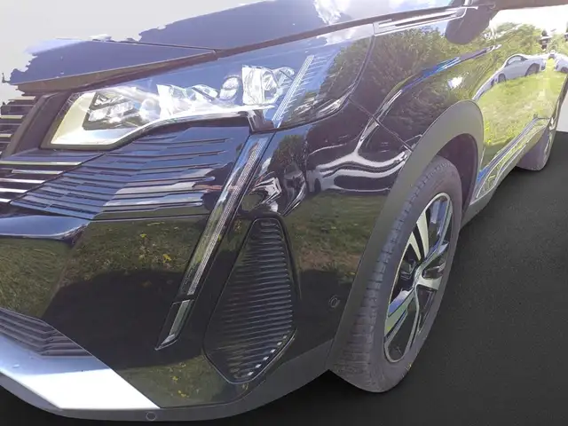 Peugeot 5008 view 9
