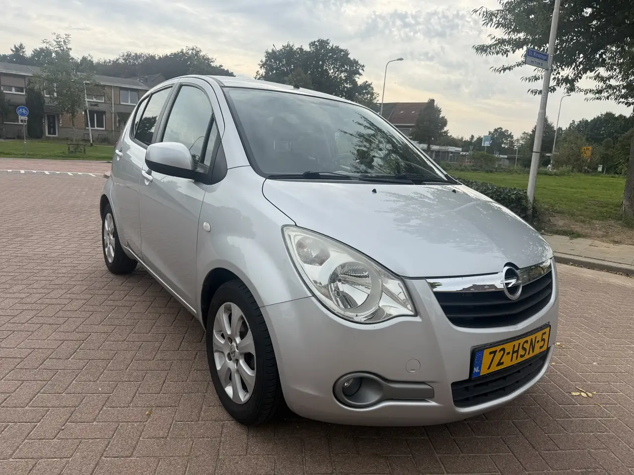 Opel Agila