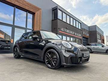 Mini 2.0 John Cooper Works F1 aut 178pk/Pano/Camer