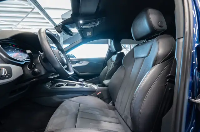 Audi A4 view 12