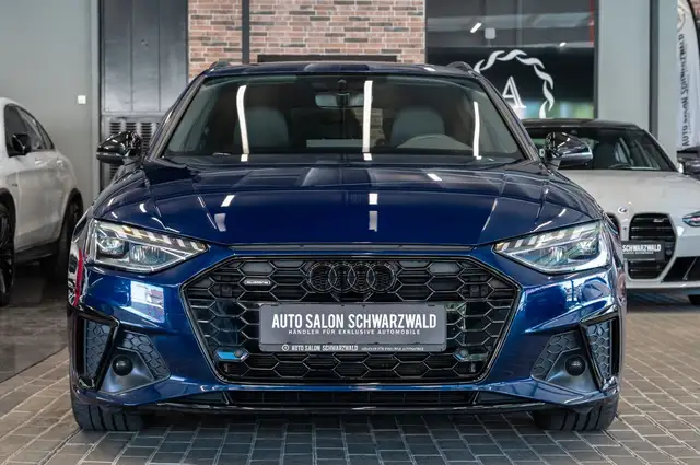 Audi A4 view 5