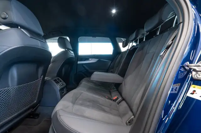 Audi A4 view 14