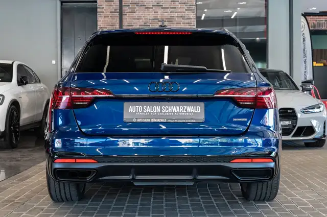 Audi A4 view 9