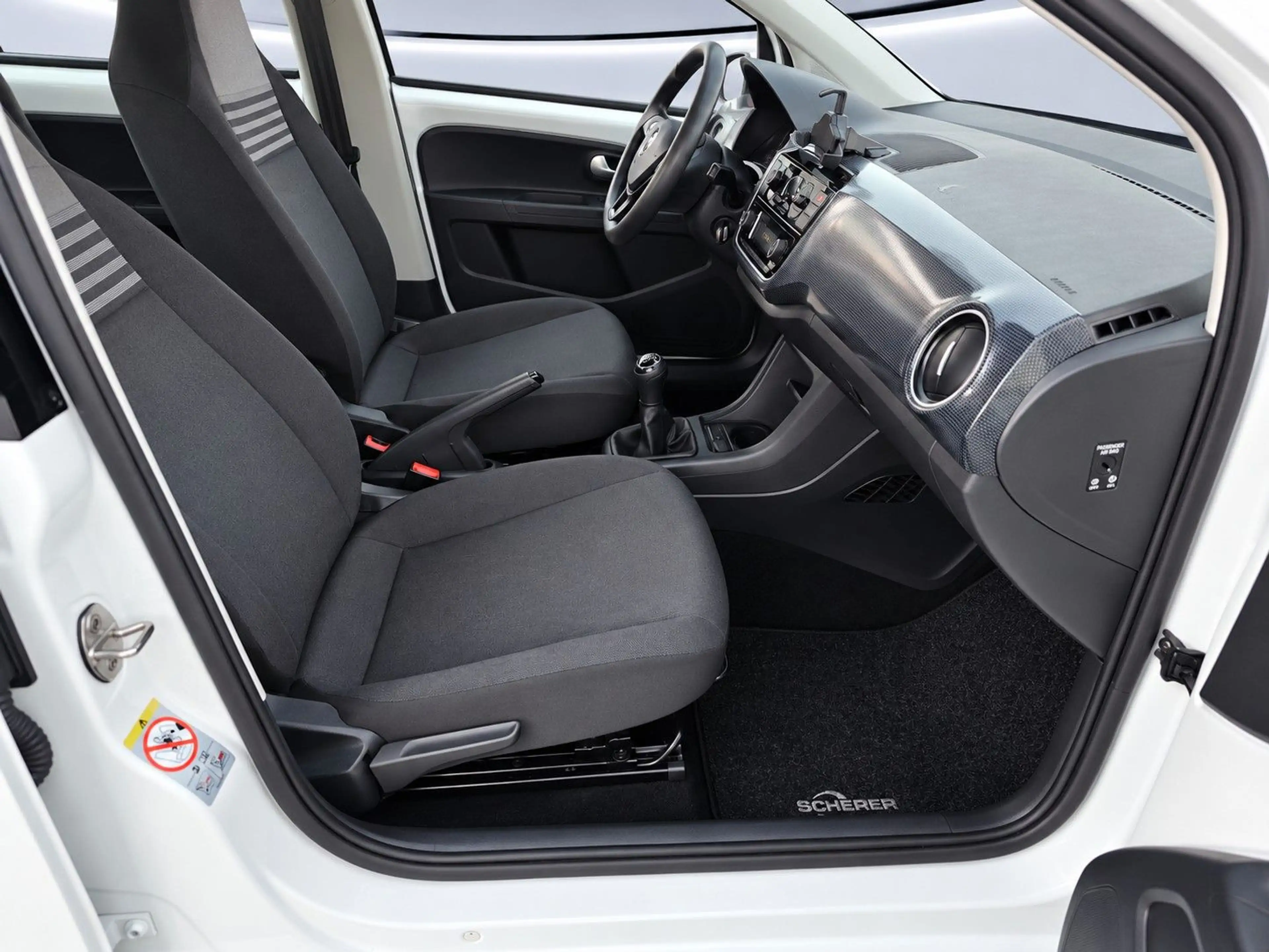 Volkswagen up! KLIMA*TEMPOMAT*KAMERA*SPURHAKTE*SITZHEIZUNG* — photo 15