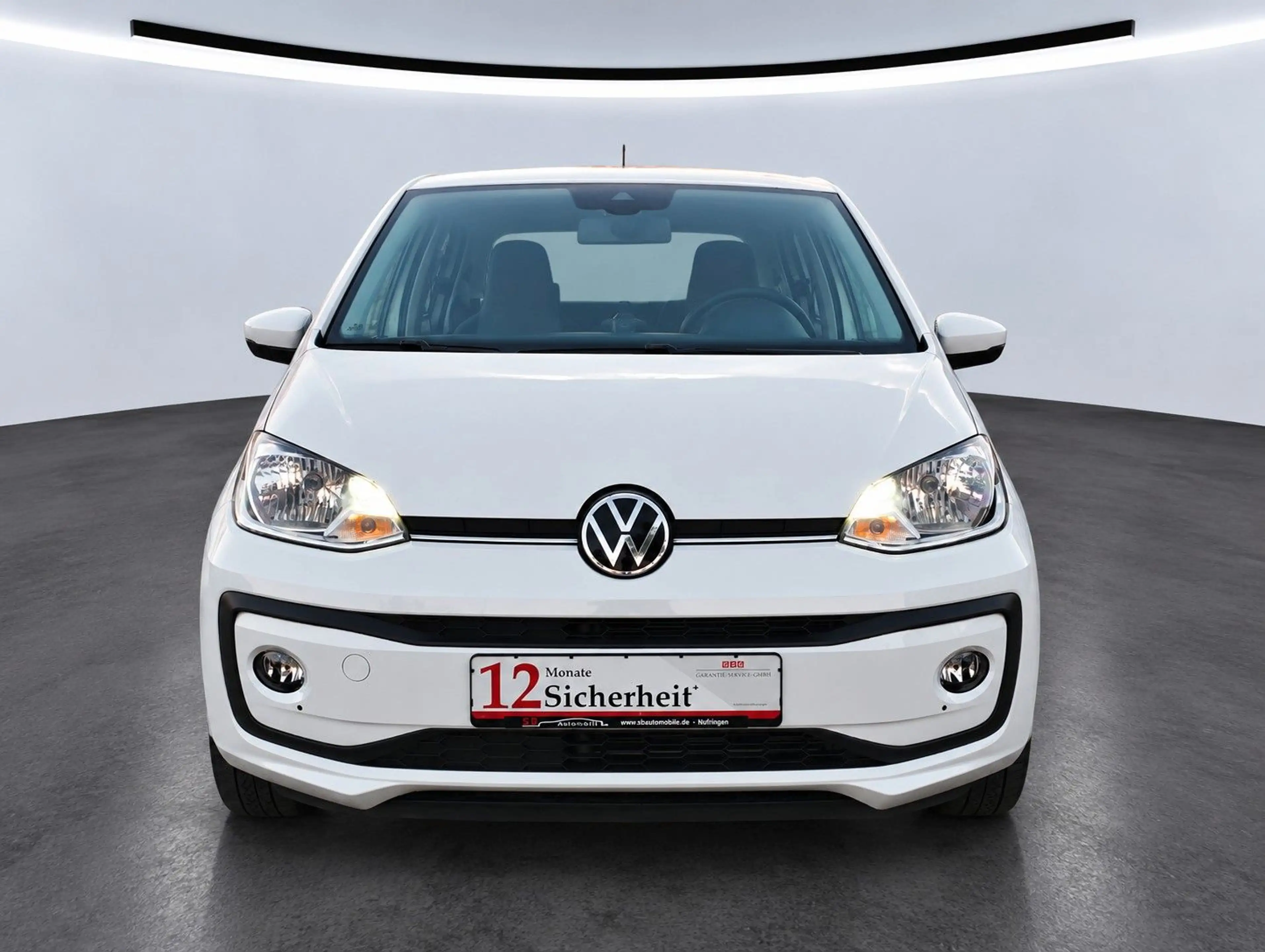 Volkswagen up! KLIMA*TEMPOMAT*KAMERA*SPURHAKTE*SITZHEIZUNG* — photo 6