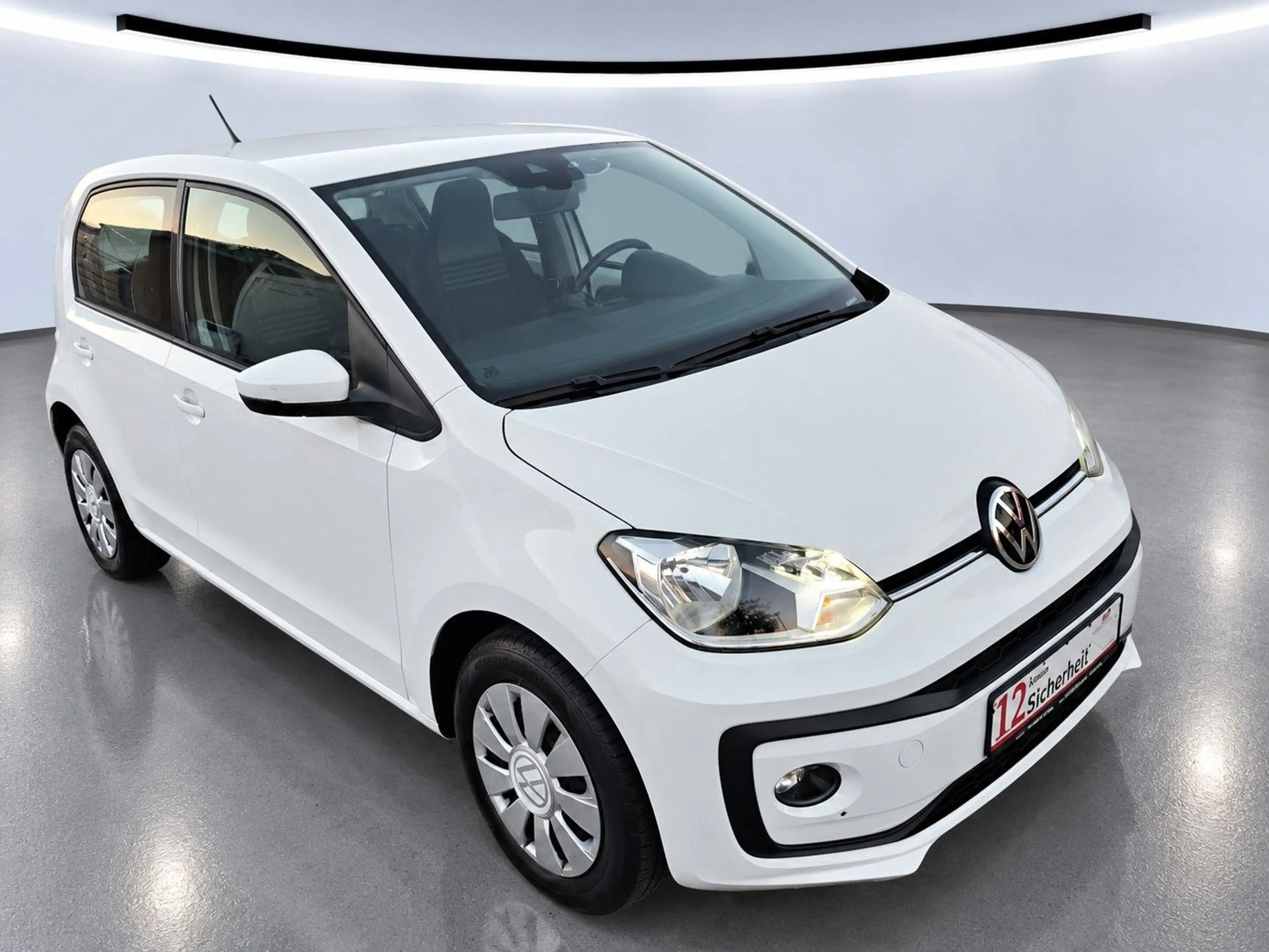 Volkswagen up! KLIMA*TEMPOMAT*KAMERA*SPURHAKTE*SITZHEIZUNG* — photo 5