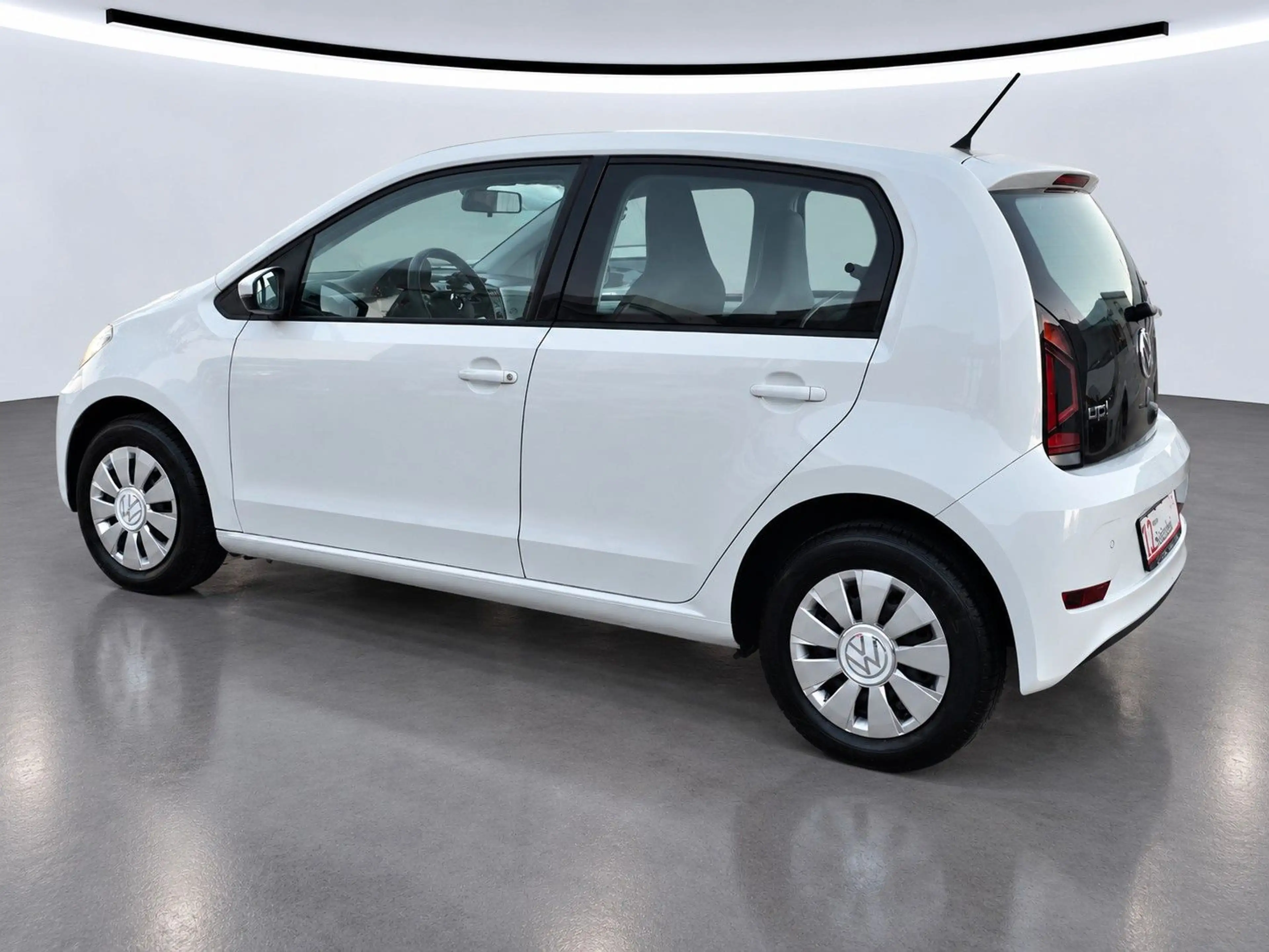 Volkswagen up! KLIMA*TEMPOMAT*KAMERA*SPURHAKTE*SITZHEIZUNG* — photo 8
