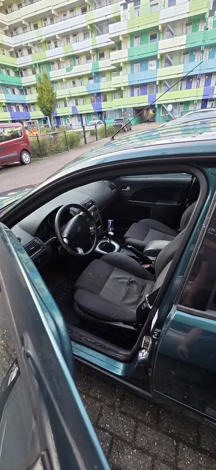 Ford Mondeo 1.8 Ghia, foto 3