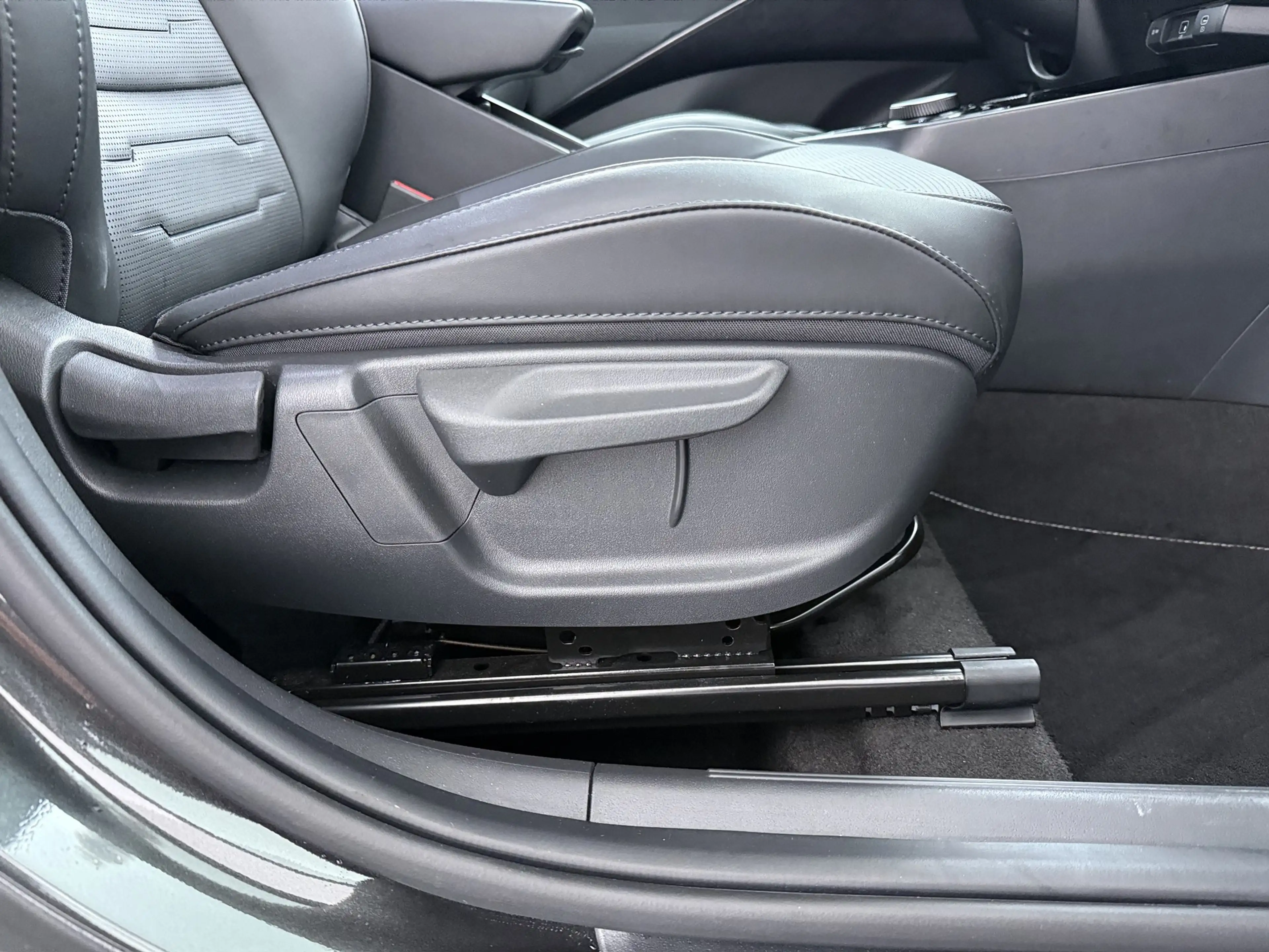 Kia Niro 1.6 GDi PHEV Plug-in Hybrid DynamicPlusLine 183PK — photo 25