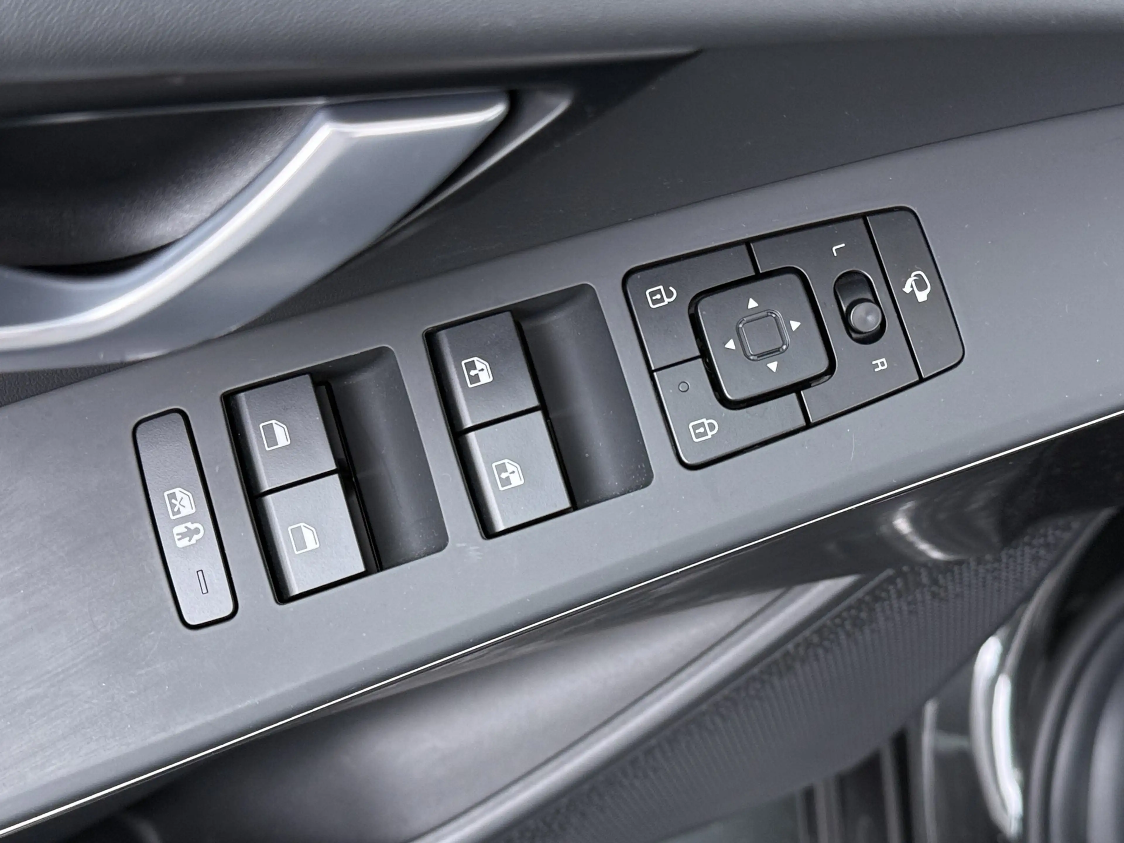 Kia Niro 1.6 GDi PHEV Plug-in Hybrid DynamicPlusLine 183PK — photo 27