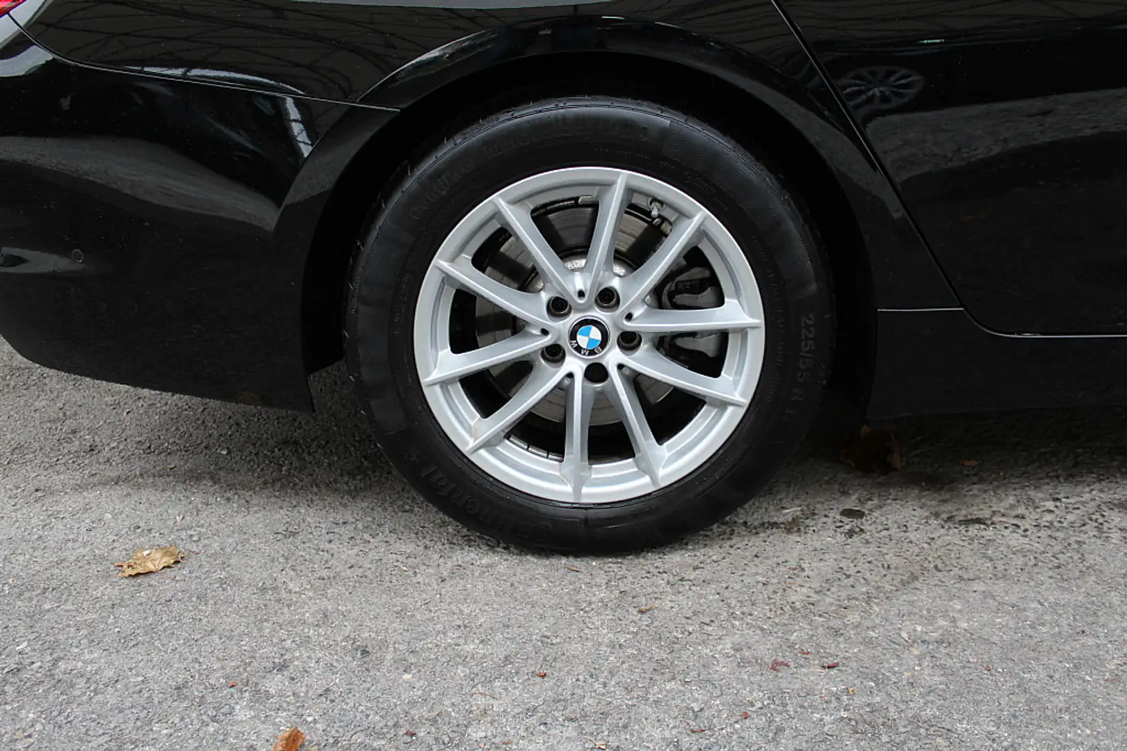 BMW 520 520d Touring Aut. LED Navigation Tempomat Rückf... Noir - 2