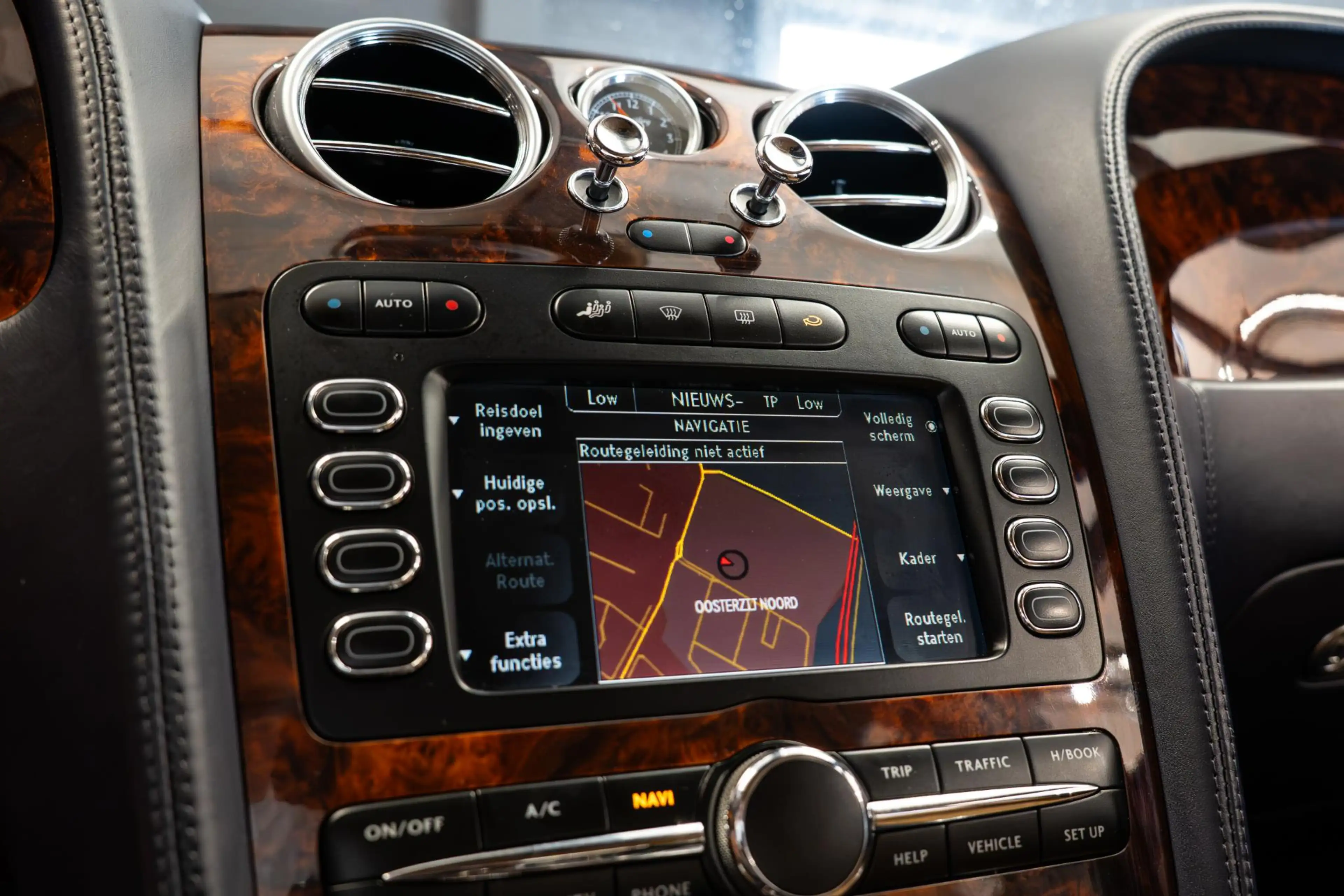 Bentley Flying Spur Continental 6.0 W12 Stoelventilatie | Luchtvering — photo 14