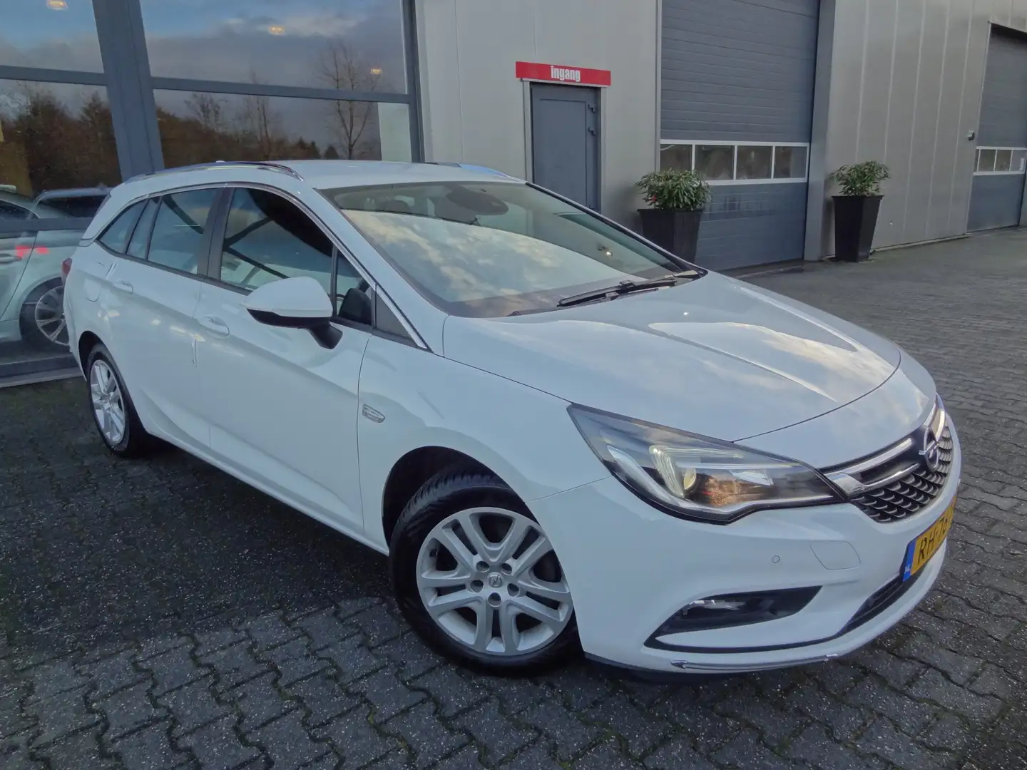Opel Astra Sports Tourer 1.0 Online Edition | NAVI | CAMERA | Blanc - 2