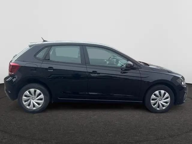 Volkswagen Polo view 9