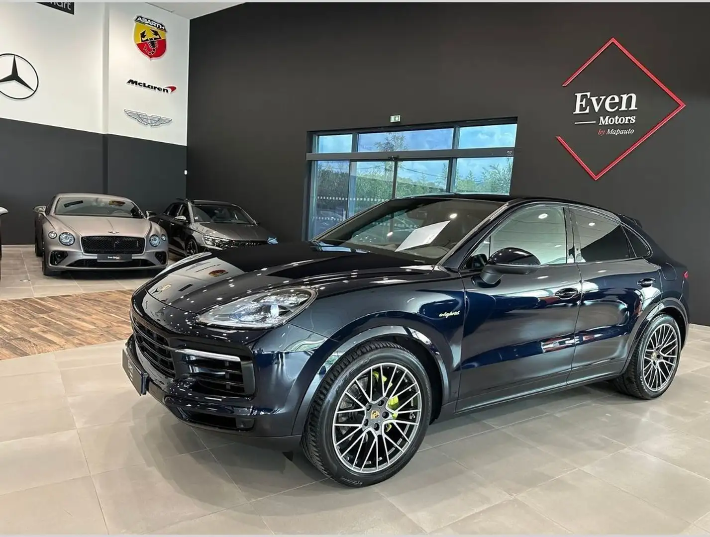 Porsche Cayenne III 3.0 V6 E-HYBRID 462 18KWH Blau - 1
