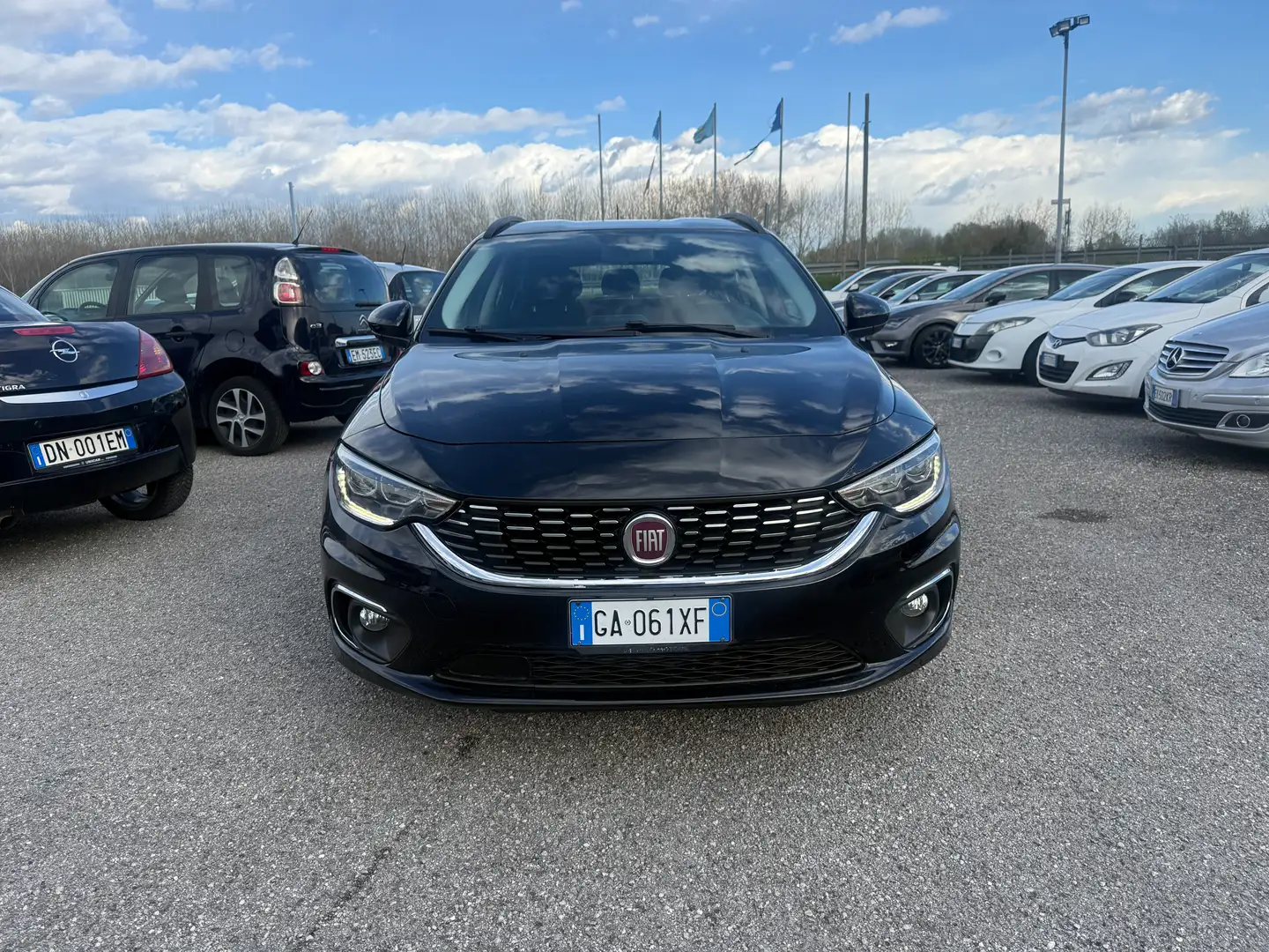 Fiat Tipo SW 1.6 Mjt S-Desig Negro - 2