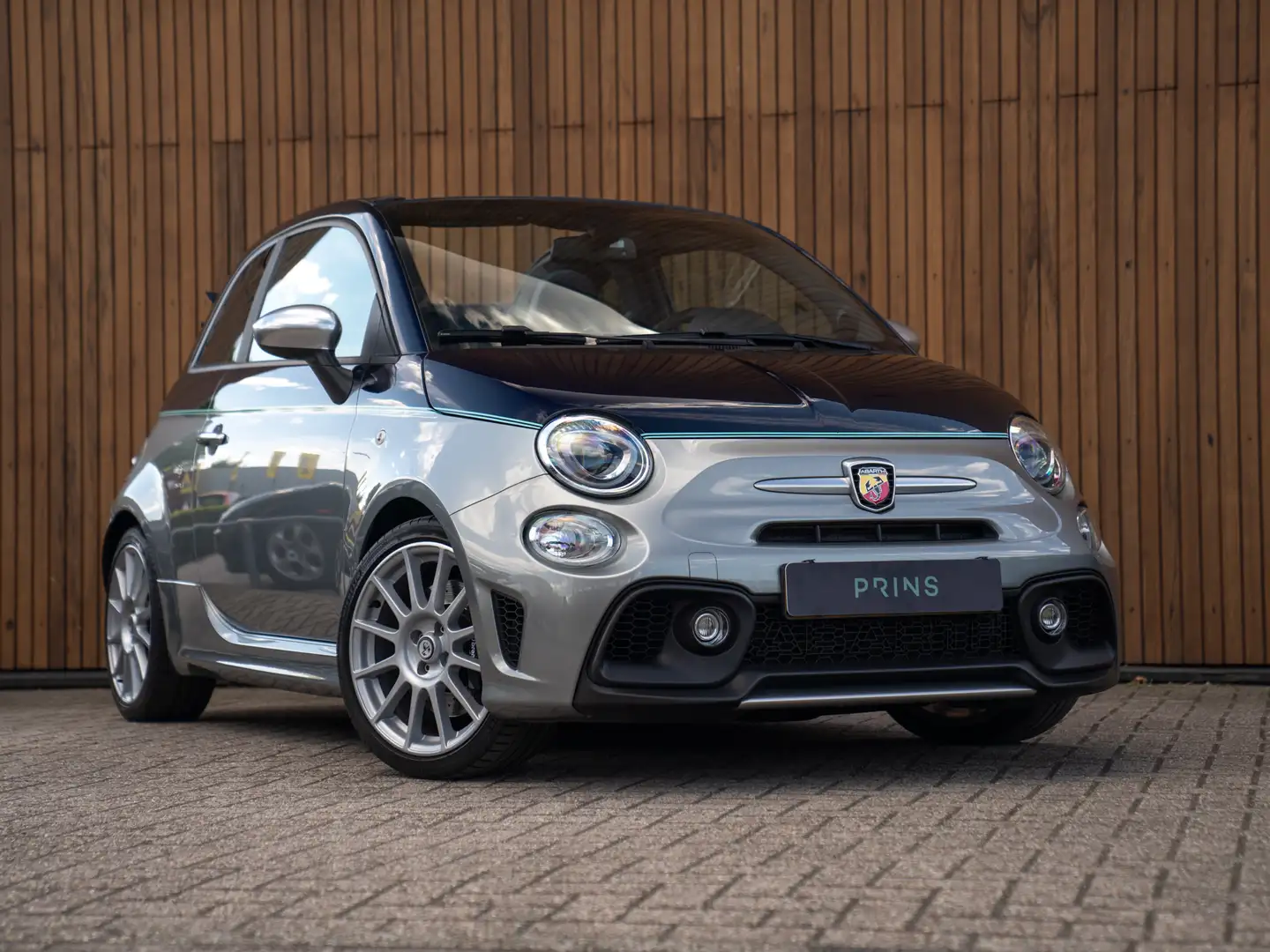 Abarth 695C Rivale | Akrapovic | CarPlay | Handbak Синій - 2