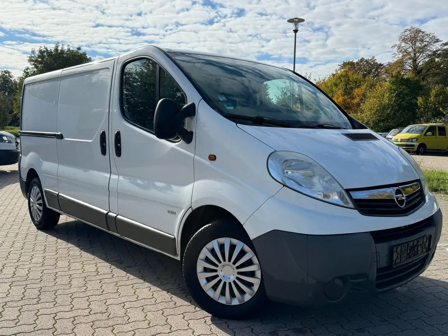 Opel Vivaro Kasten L2H1  Klima   1.Hand Blanc - 1