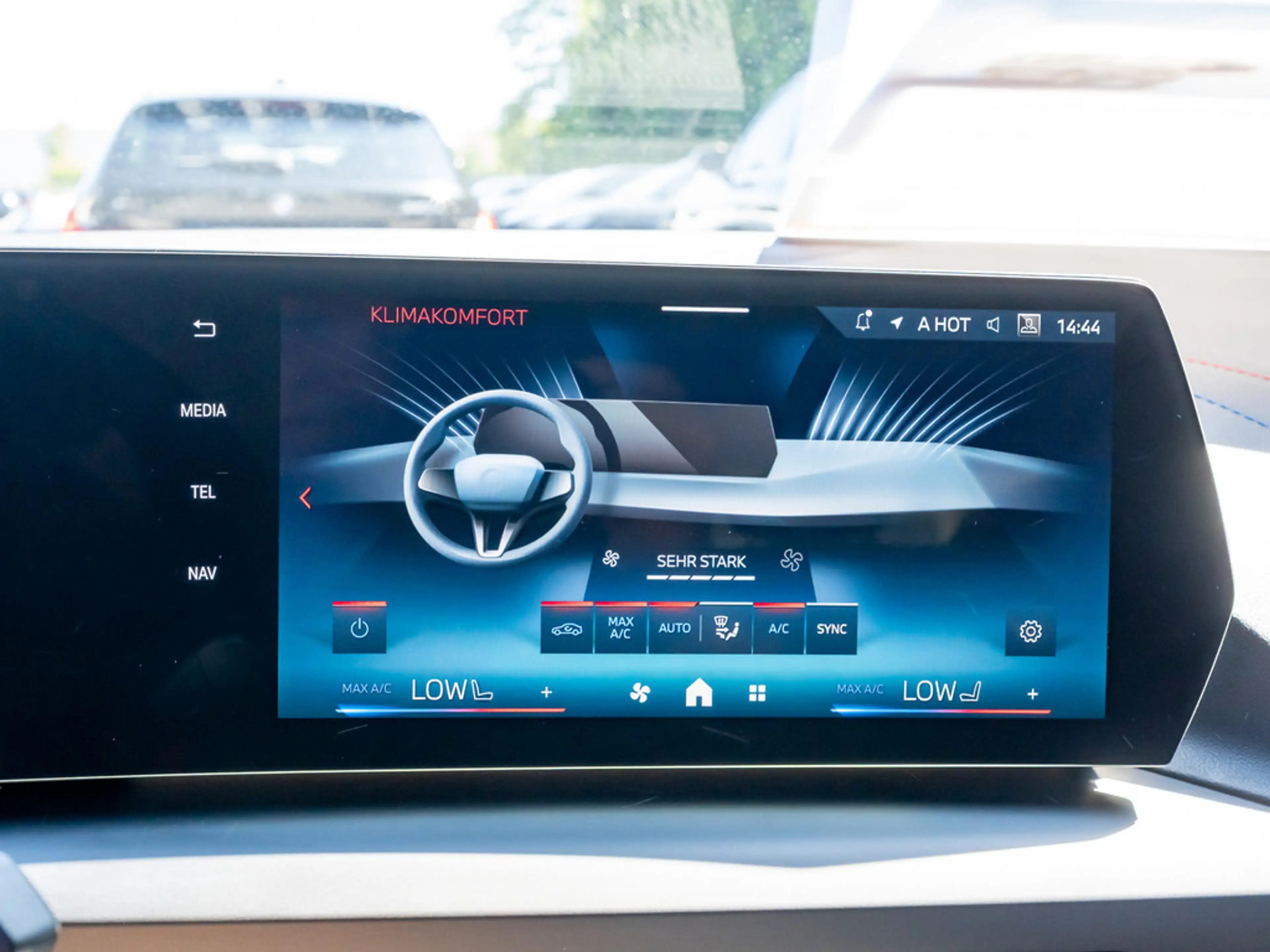 BMW 135 M xDrive M Technik Paket II LED NAVI H/K — photo 12