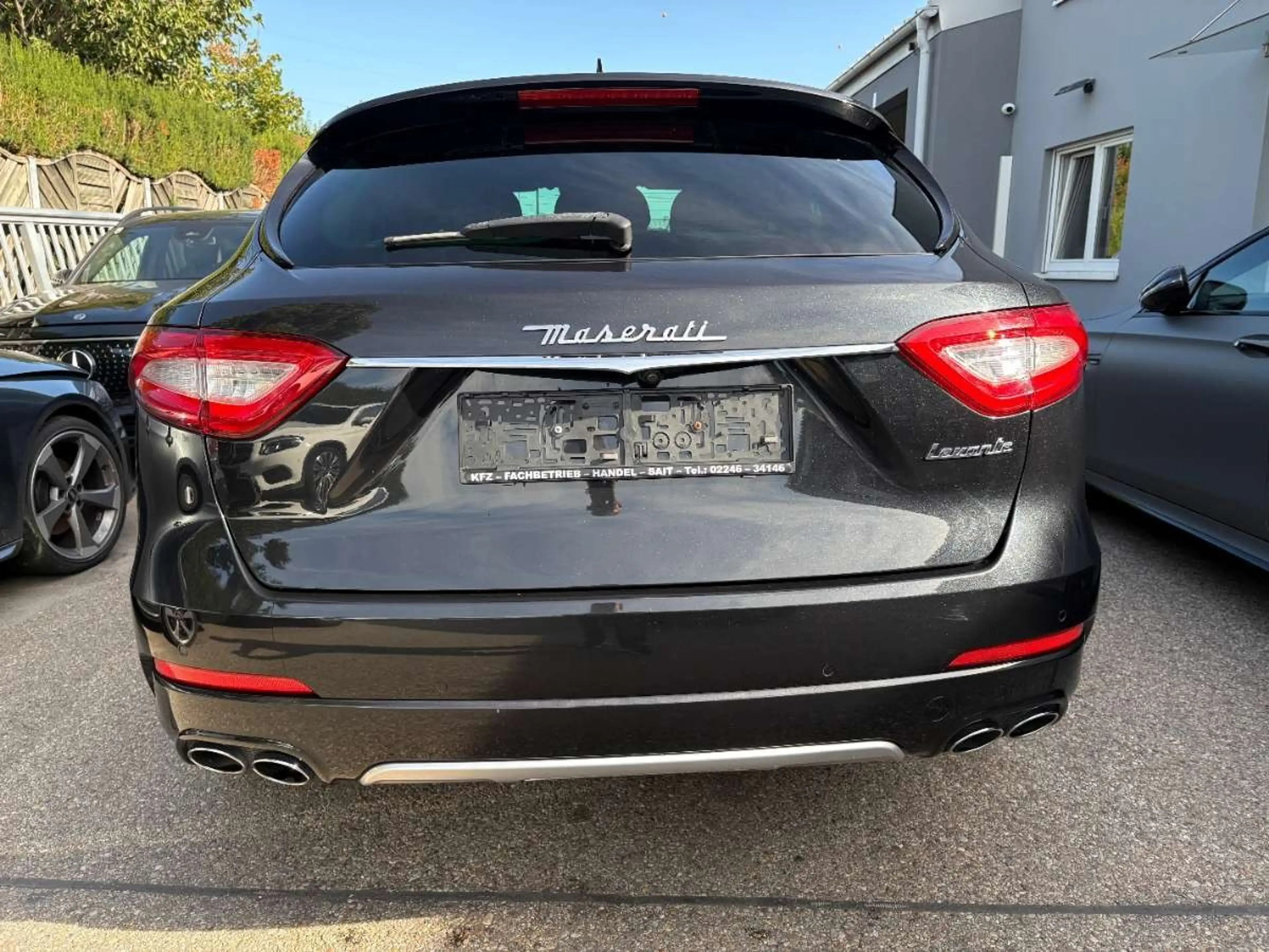 Maserati Levante Q4 GranLusso — photo 6