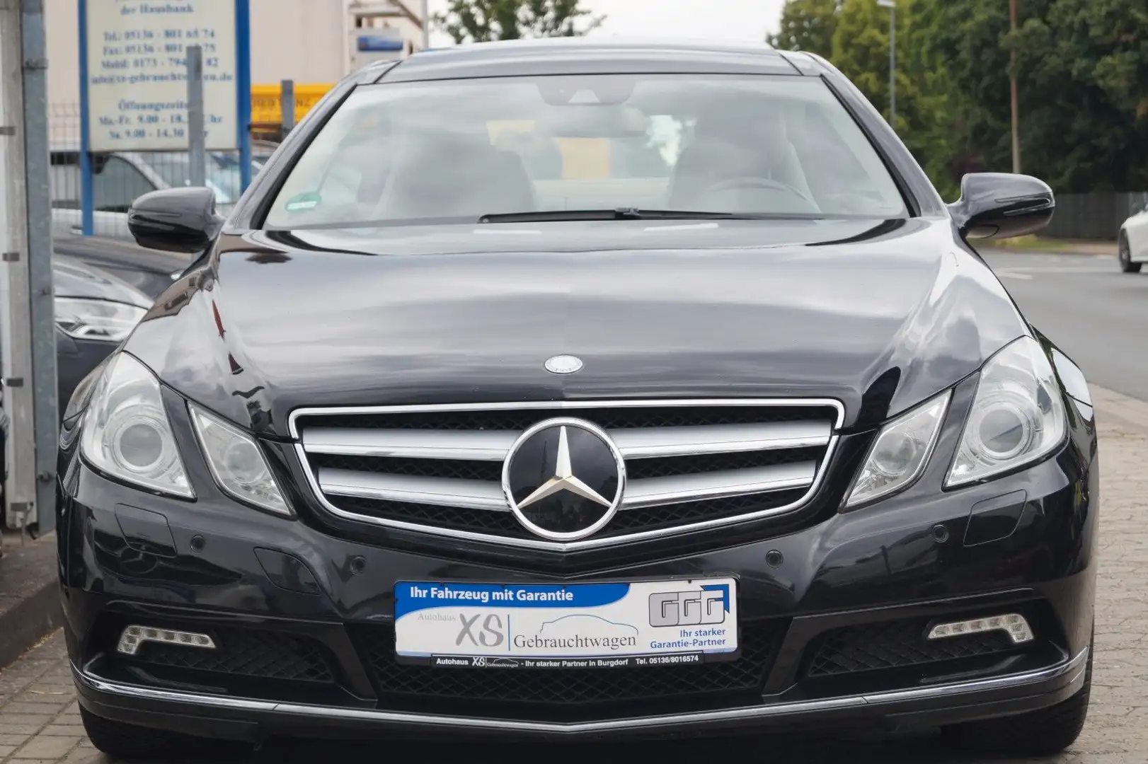 Mercedes-Benz E 350 CGI Coupé BlueEffi. 7G-Tronic Elegance 3Hd Black - 2