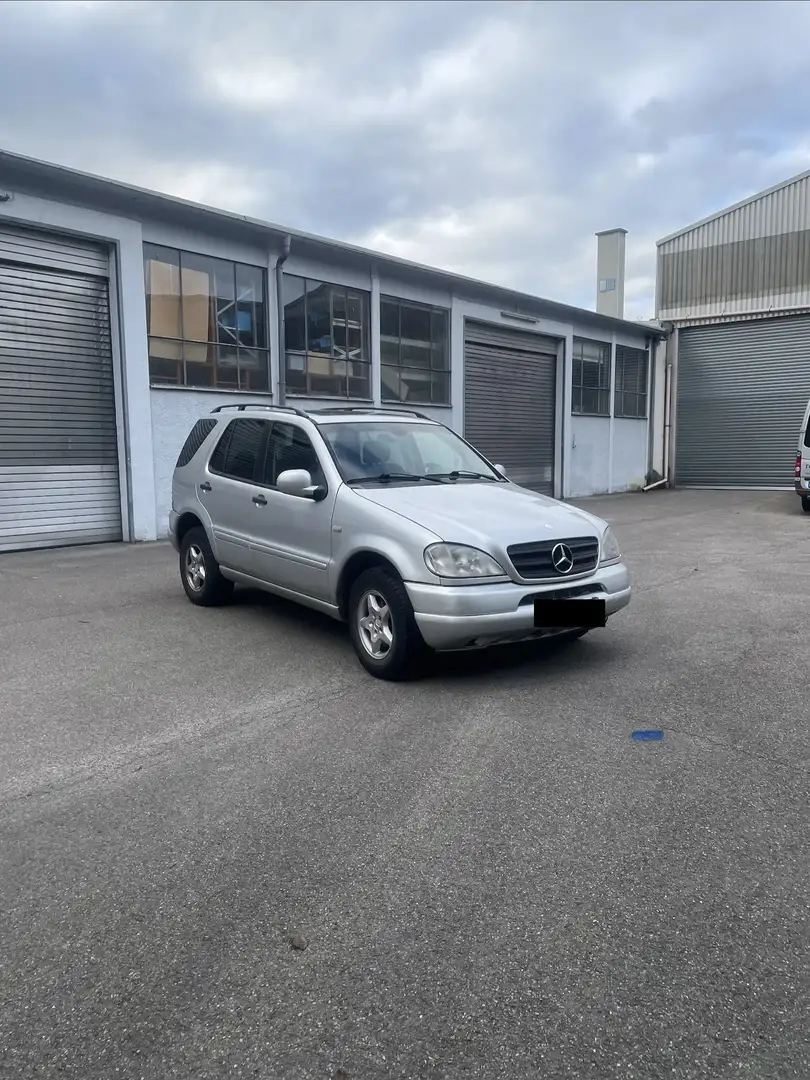 Mercedes-Benz ML 270 ML 270 CDI (163.113) Grau - 2